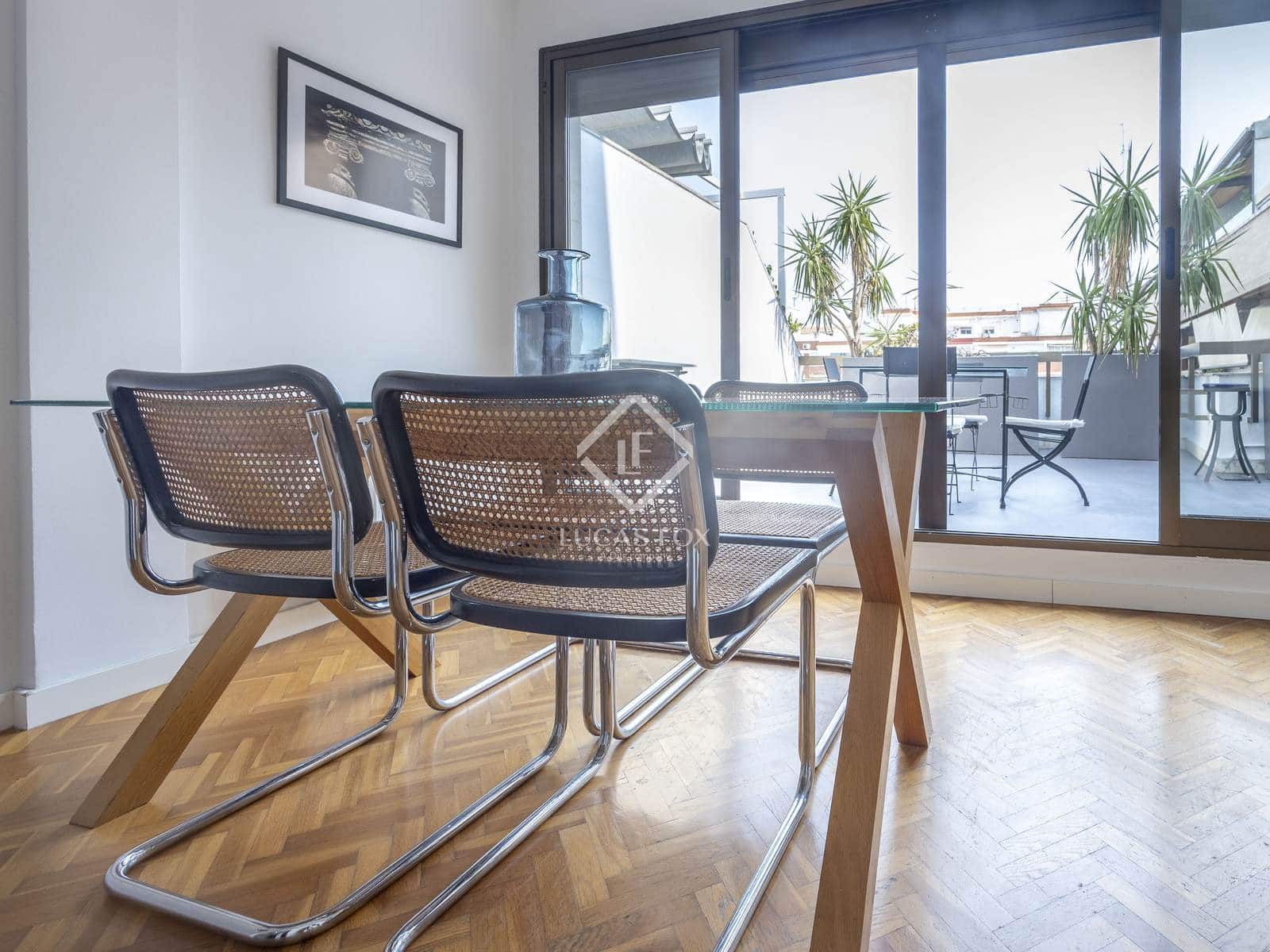 2 bedroom Penthouse for rent in Valencia city with garage - € 2,300 (Ref: 4671282)