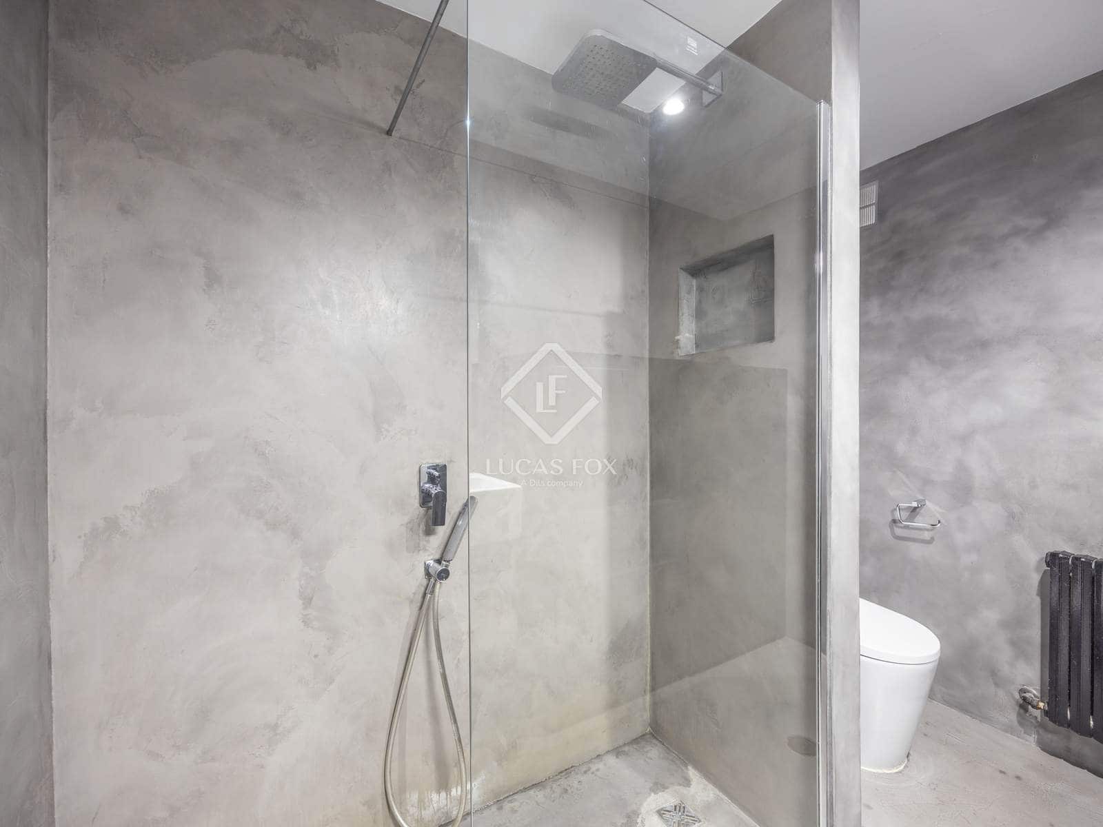 2 bedroom Penthouse for rent in Valencia city with garage - € 2,300 (Ref: 4671282)