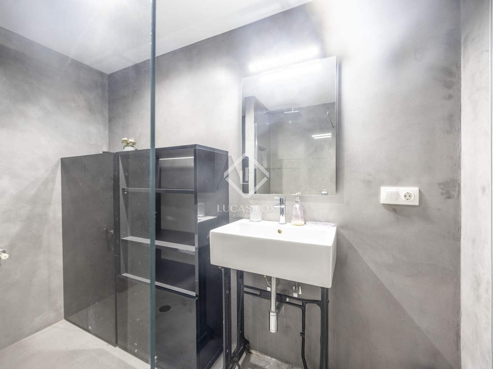 2 bedroom Penthouse for rent in Valencia city with garage - € 2,300 (Ref: 4671282)