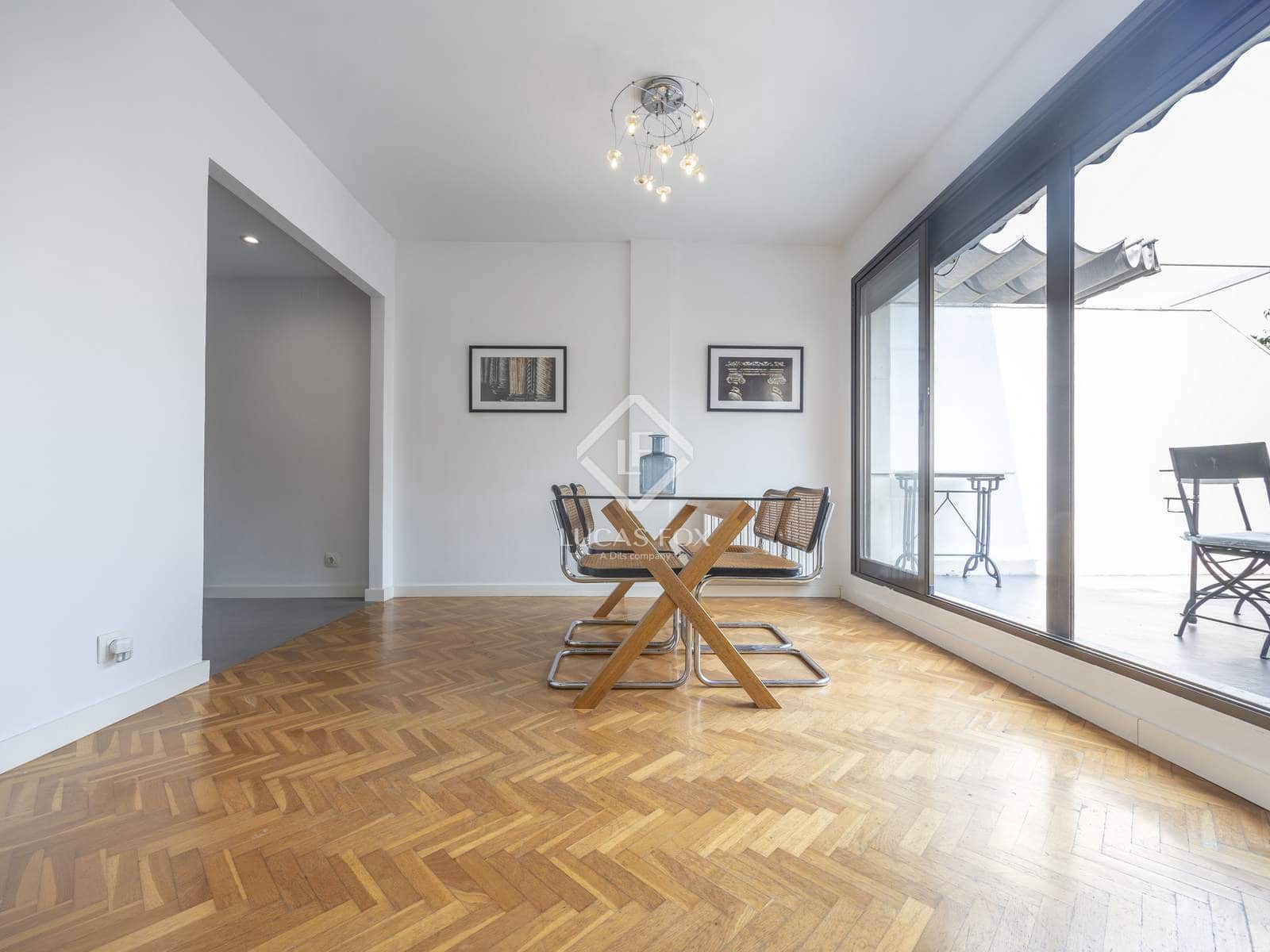 2 bedroom Penthouse for rent in Valencia city with garage - € 2,300 (Ref: 4671282)