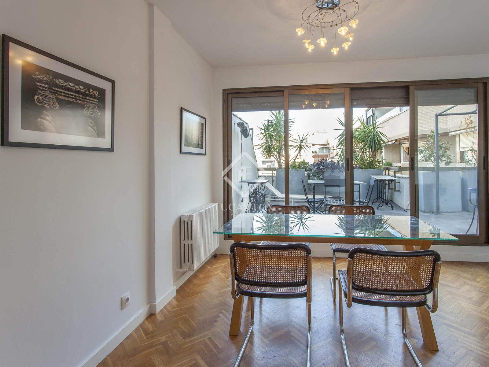 2 bedroom Penthouse for rent in Valencia city with garage - € 2,300 (Ref: 4671282)