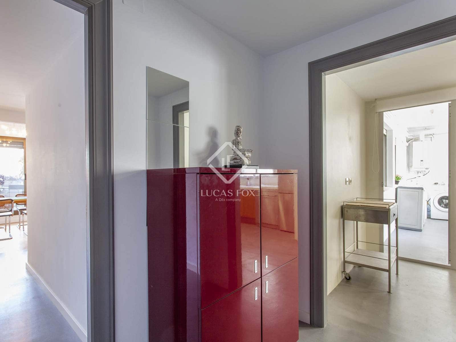 2 bedroom Penthouse for rent in Valencia city with garage - € 2,300 (Ref: 4671282)