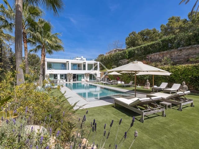 9 soverom Villa til salgs i Ibiza by med svømmebasseng garasje - € 6 250 000 (Ref: 4706194)