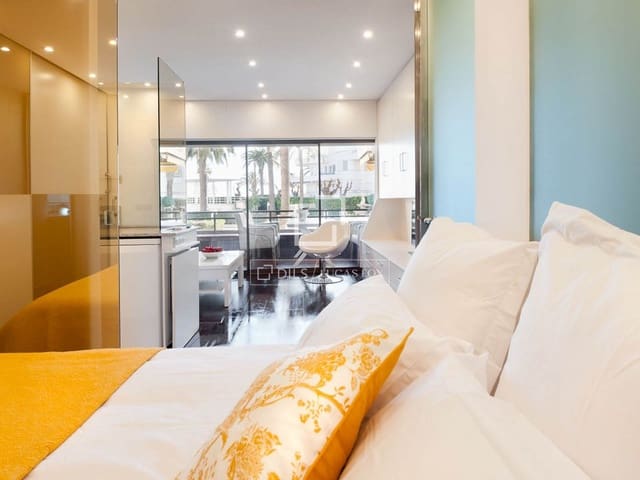 1 slaapkamer Appartement te koop in Sitges met zwembad garage - € 450.000 (Ref: 4750488)