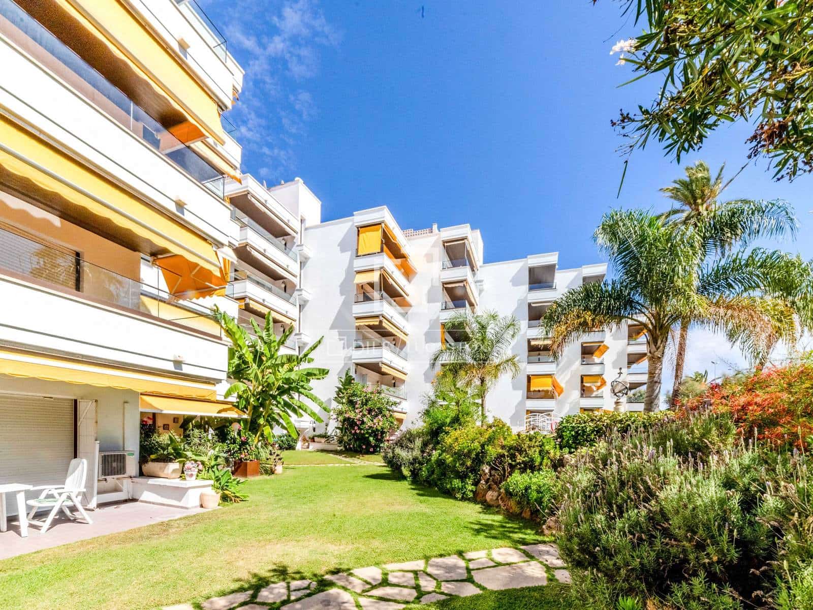 1 bedroom Apartment for sale in Sitges with pool garage - € 450,000 (Ref: 4750488)
