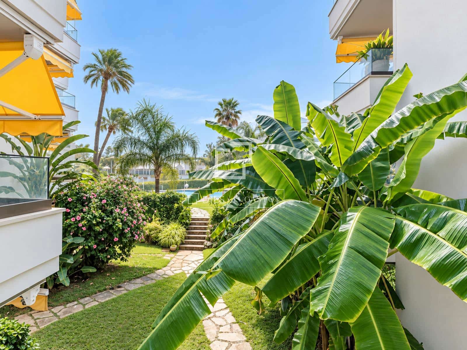 1 slaapkamer Appartement te koop in Sitges met zwembad garage - € 450.000 (Ref: 4750488)