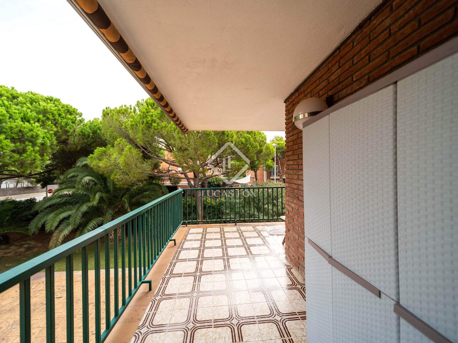 3 camera da letto Appartamento in vendita in Gava con piscina garage - 595.000 € (Rif: 4783422)