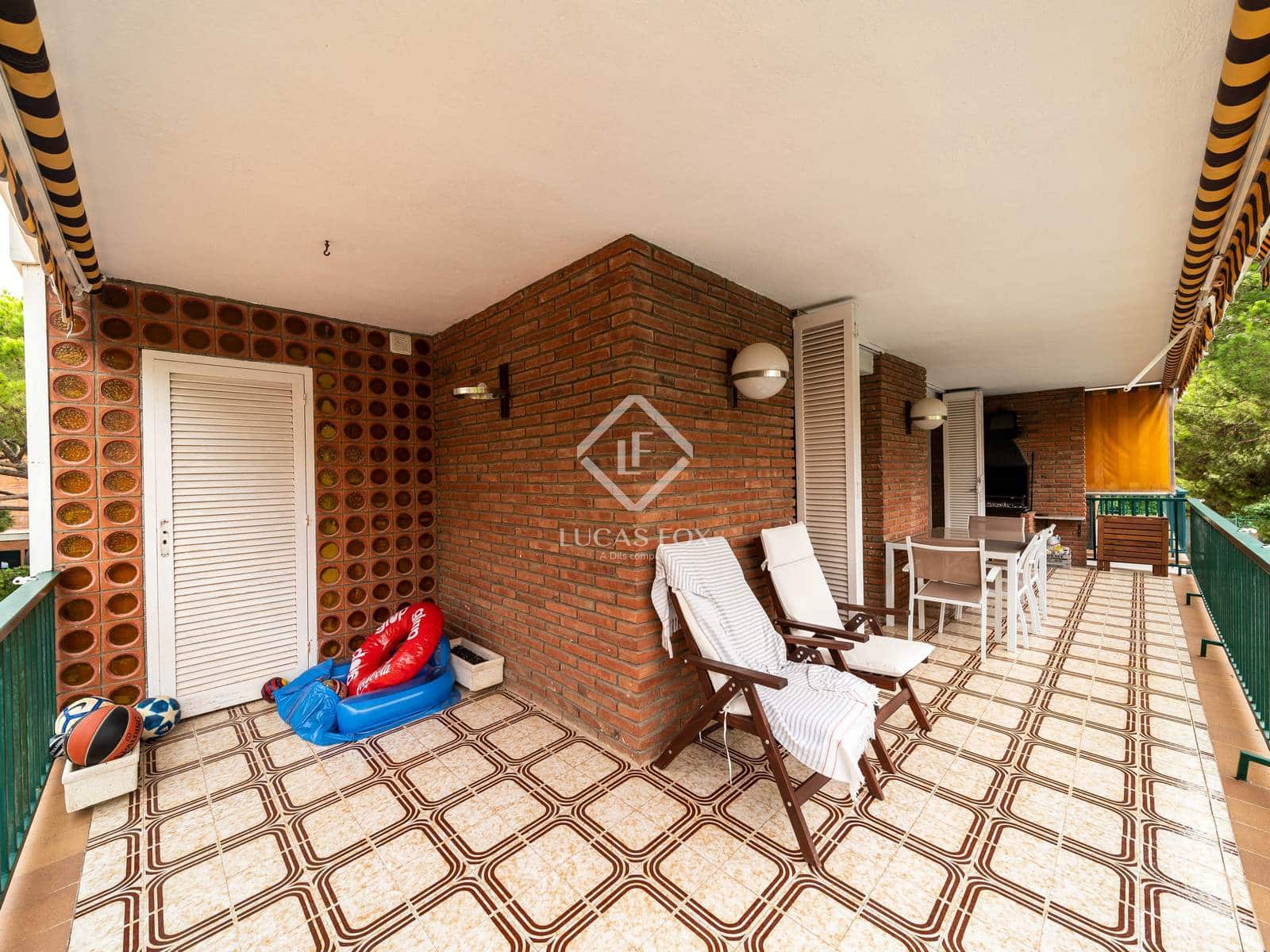 3 camera da letto Appartamento in vendita in Gava con piscina garage - 595.000 € (Rif: 4783422)