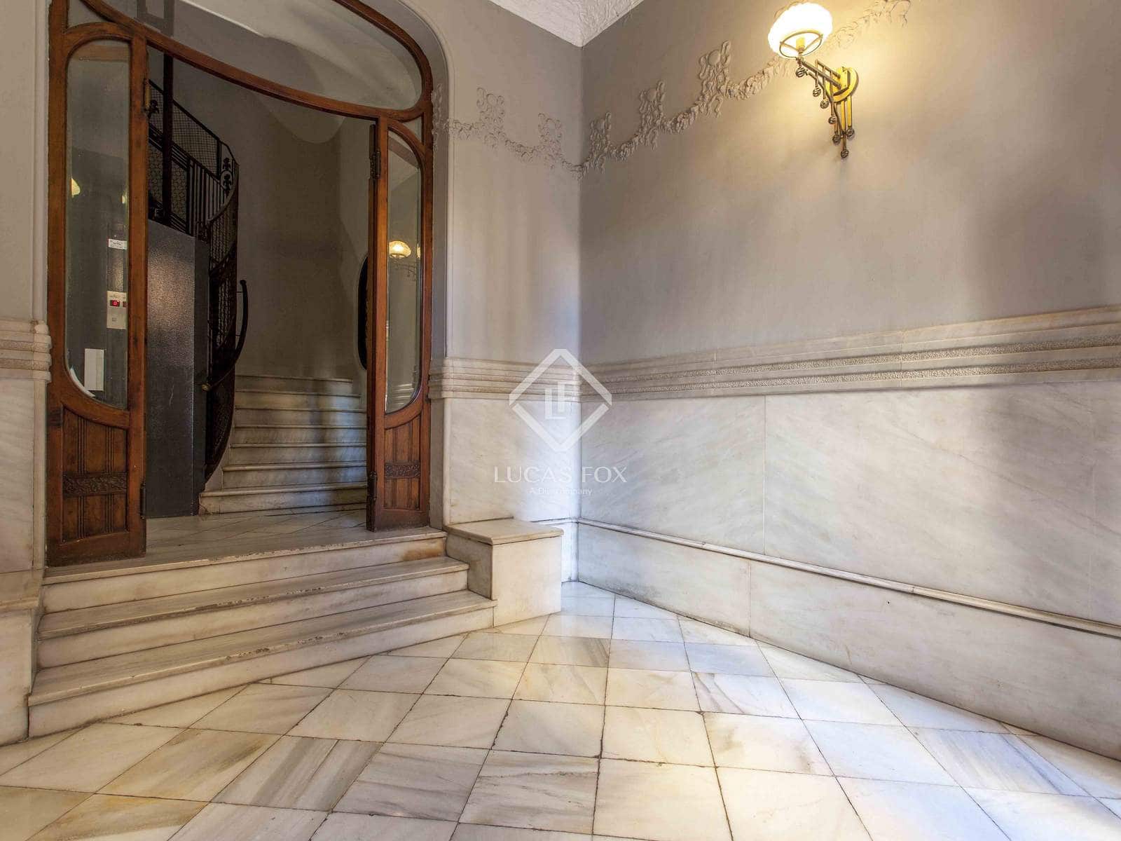 4 slaapkamer Appartement te huur in Valencia stad - € 3.600 (Ref: 4783427)
