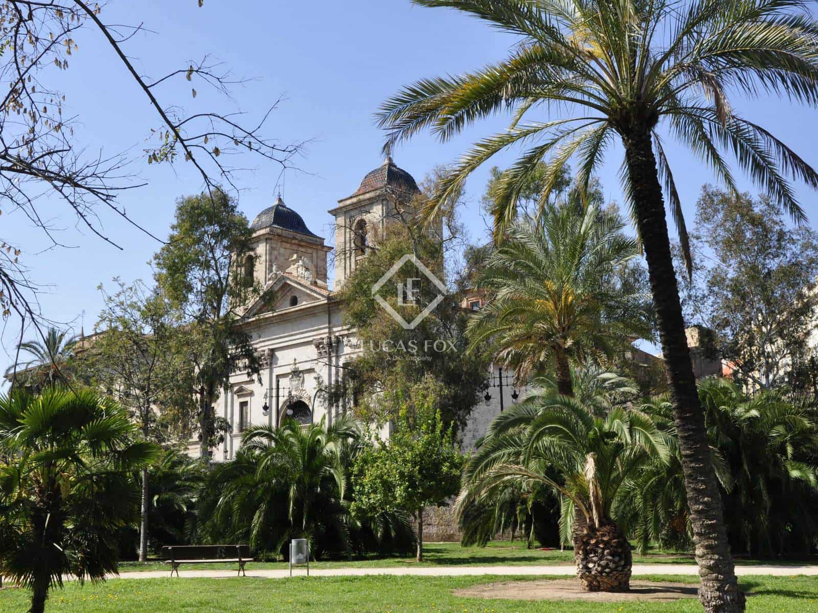 4 slaapkamer Appartement te huur in Valencia stad - € 3.600 (Ref: 4783427)