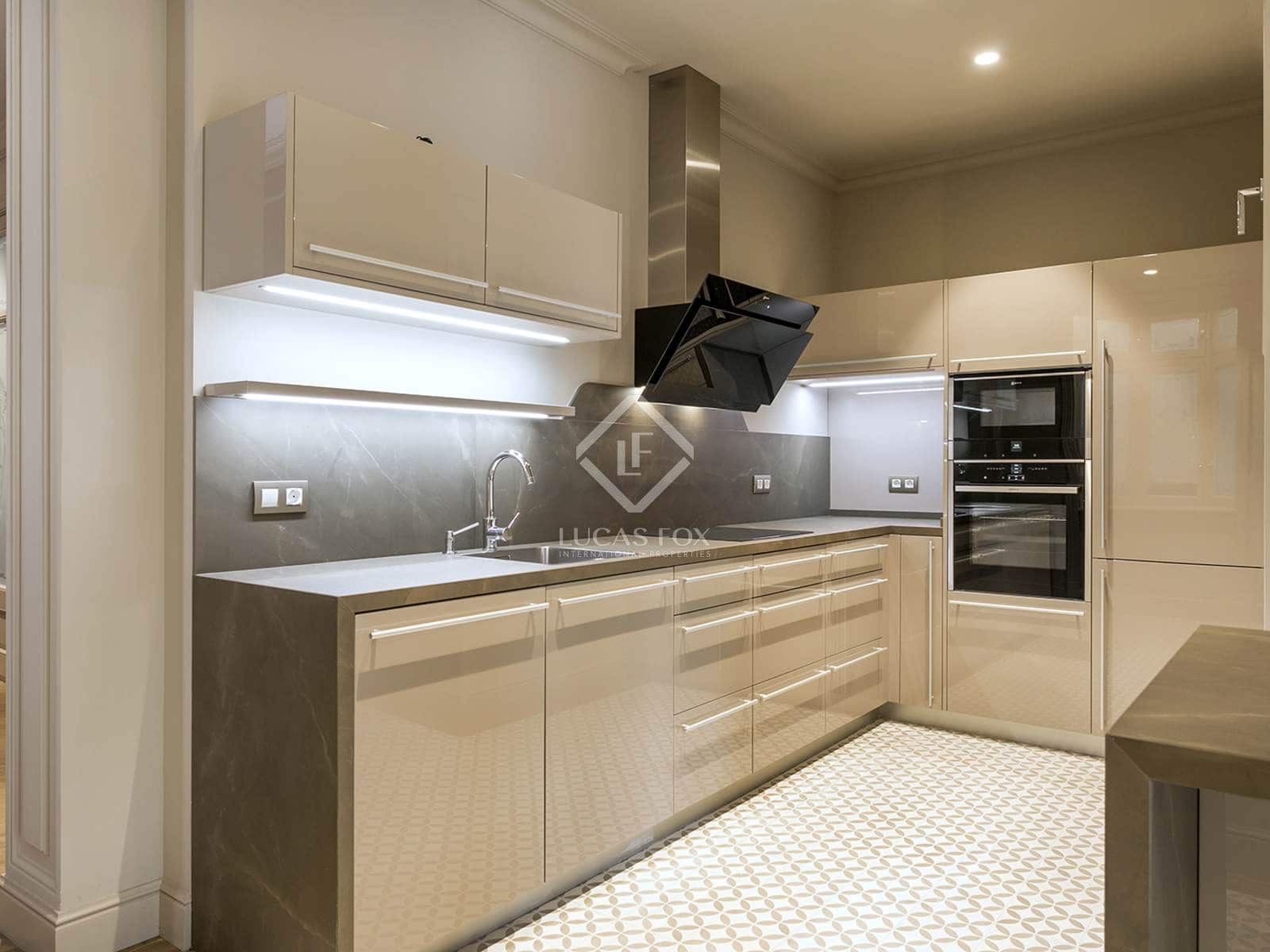 3 Zimmer Apartment zu vermieten in Barcelona Stadt - 5.939 € (Ref: 4815357)