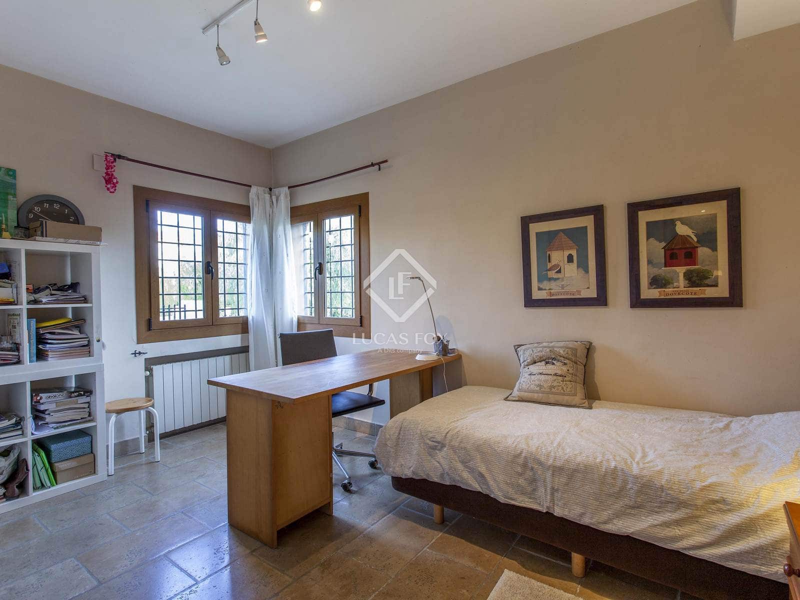 7 sovrum Villa till salu i La Canada med pool garage - 1 125 000 € (Ref: 4993981)