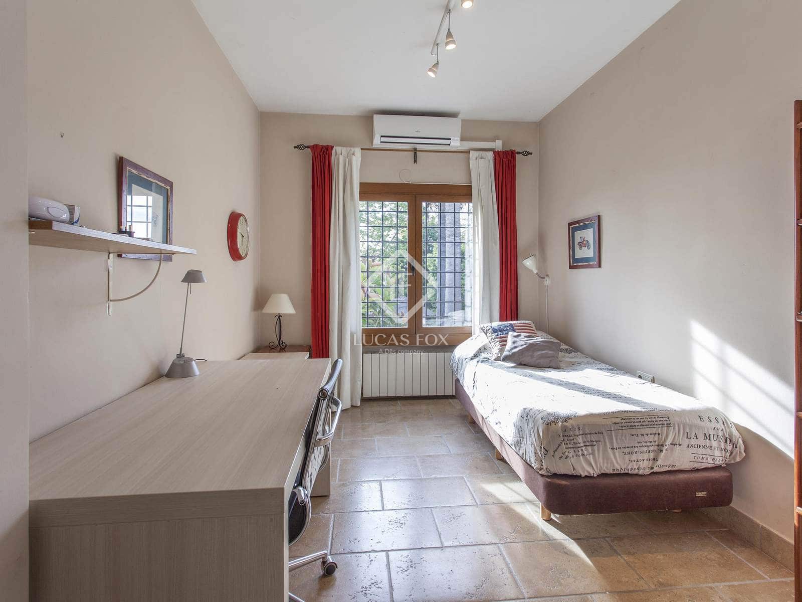 7 sovrum Villa till salu i La Canada med pool garage - 1 125 000 € (Ref: 4993981)