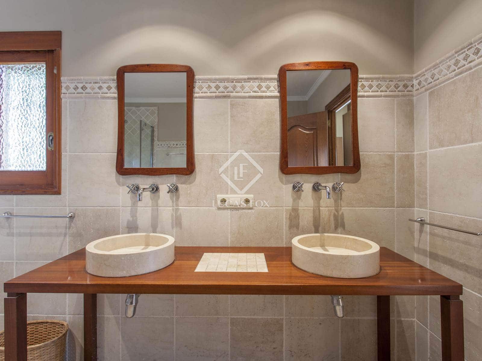 7 sovrum Villa till salu i La Canada med pool garage - 1 125 000 € (Ref: 4993981)