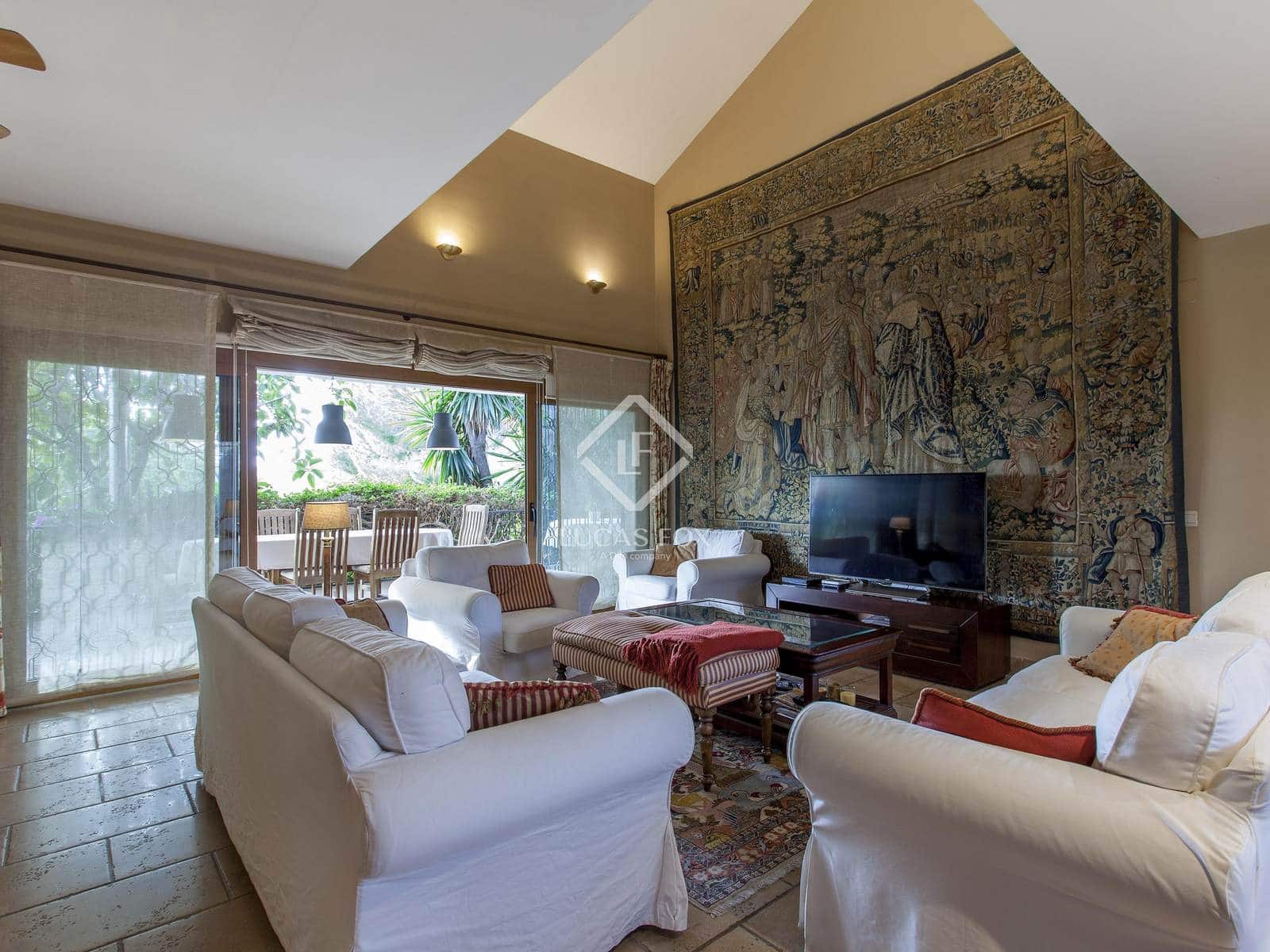 7 sovrum Villa till salu i La Canada med pool garage - 1 125 000 € (Ref: 4993981)