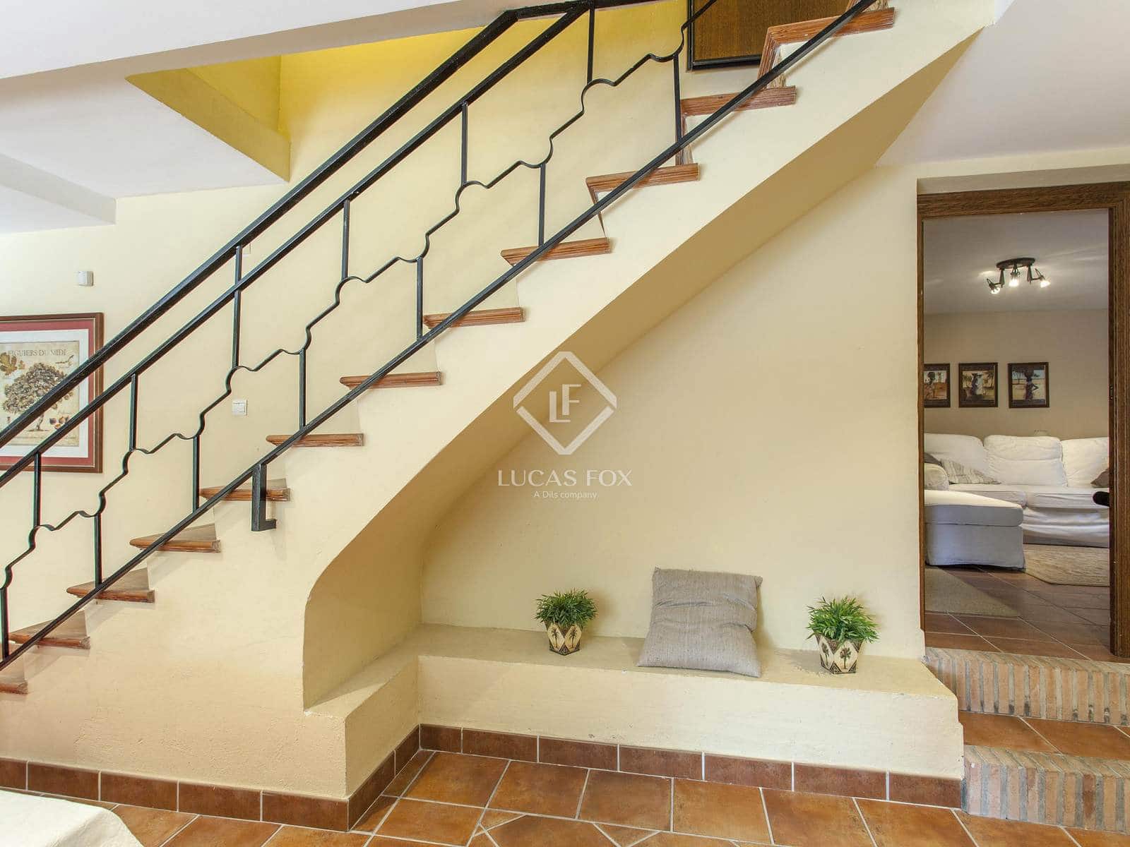 7 sovrum Villa till salu i La Canada med pool garage - 1 125 000 € (Ref: 4993981)