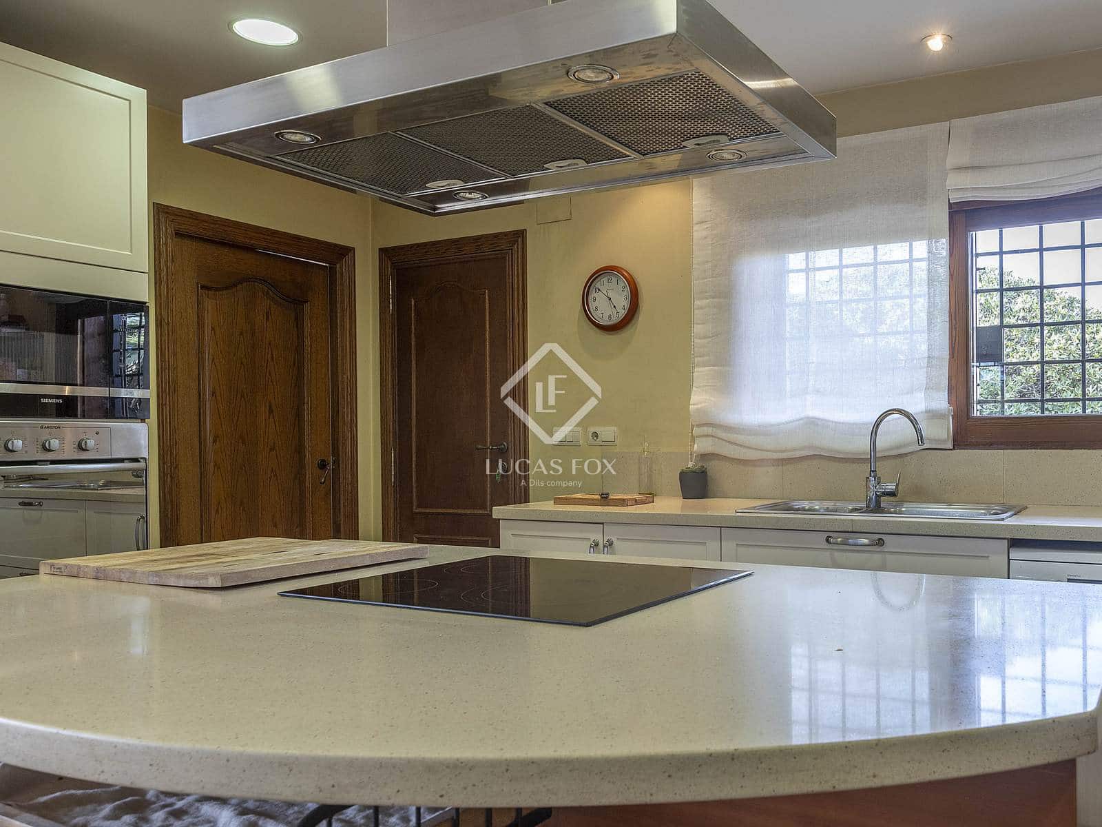 7 sovrum Villa till salu i La Canada med pool garage - 1 125 000 € (Ref: 4993981)