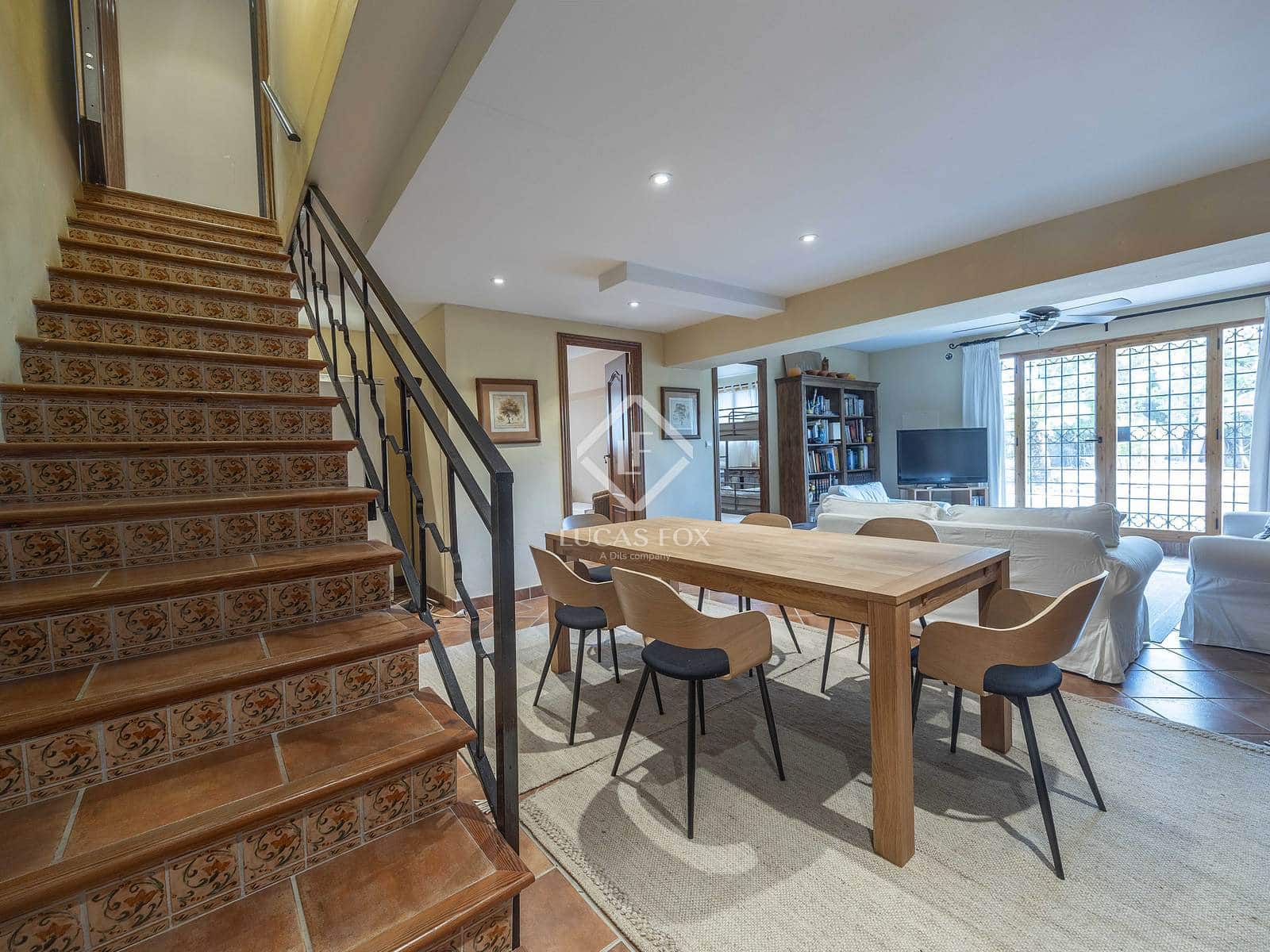 7 sovrum Villa till salu i La Canada med pool garage - 1 125 000 € (Ref: 4993981)