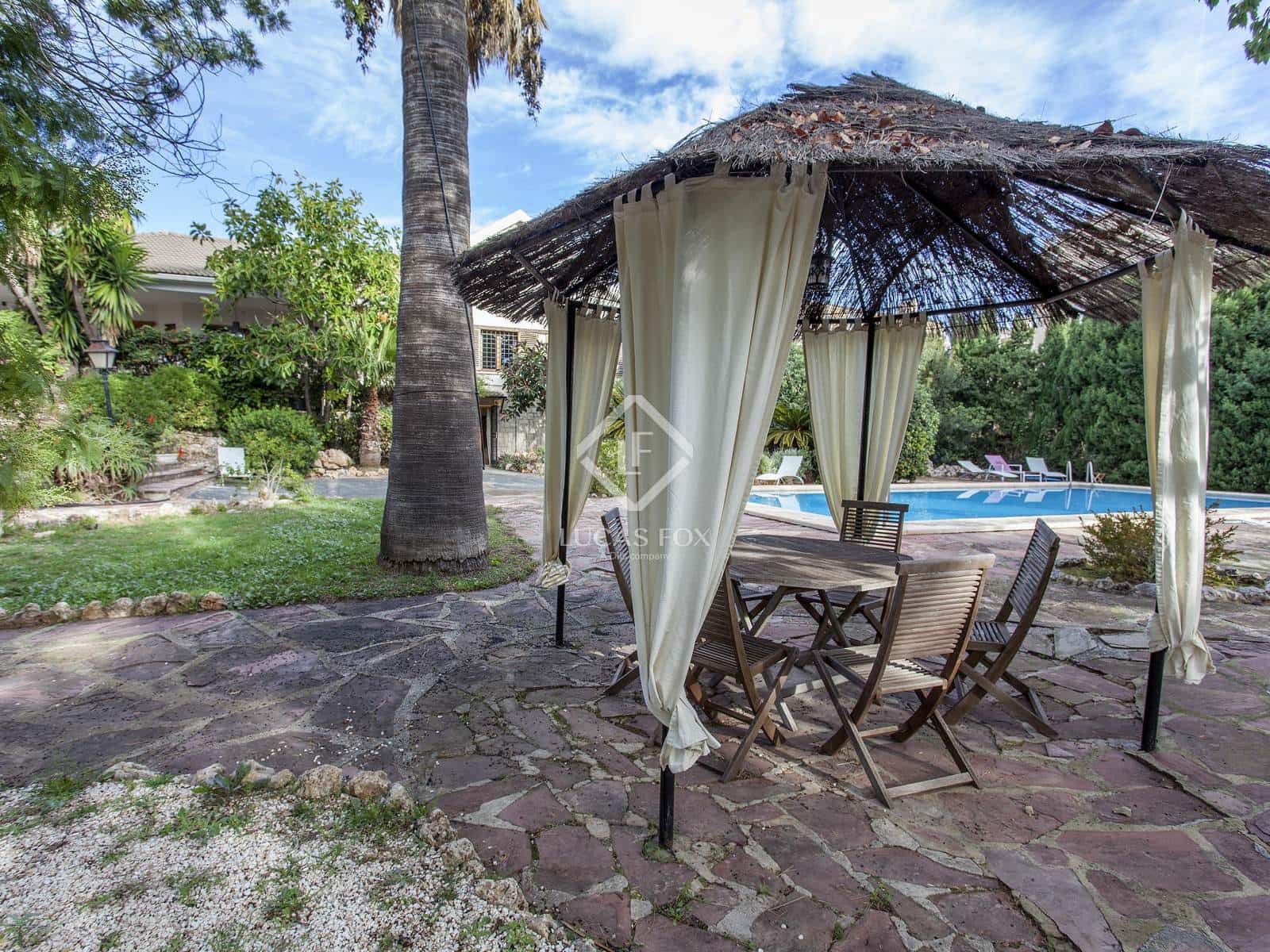 7 sovrum Villa till salu i La Canada med pool garage - 1 125 000 € (Ref: 4993981)