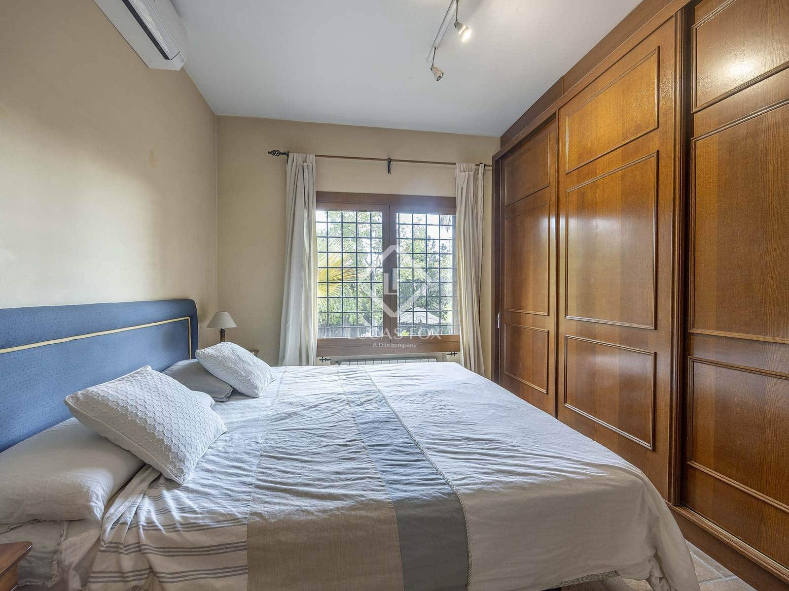 7 sovrum Villa till salu i La Canada med pool garage - 1 125 000 € (Ref: 4993981)