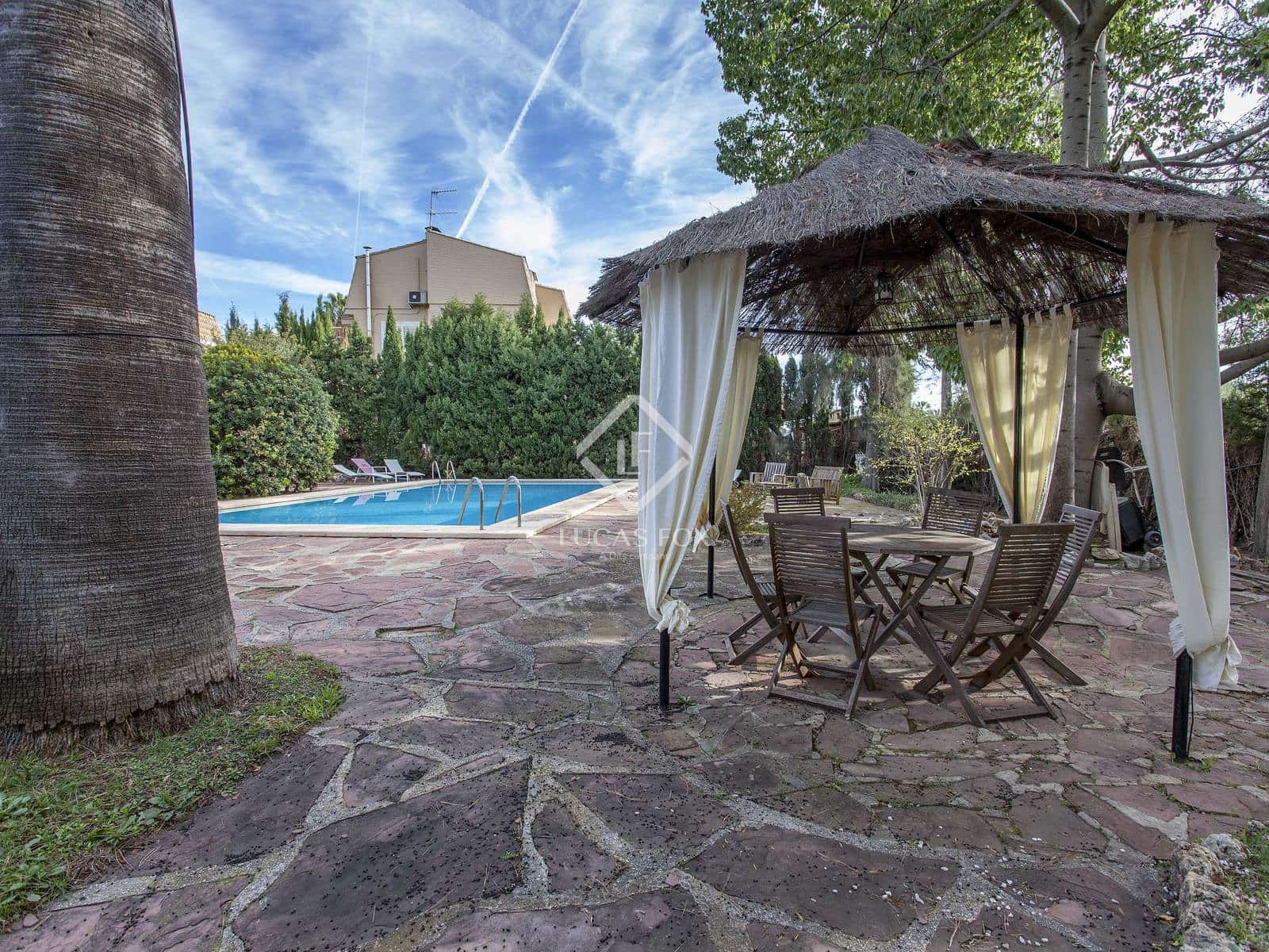 7 sovrum Villa till salu i La Canada med pool garage - 1 125 000 € (Ref: 4993981)