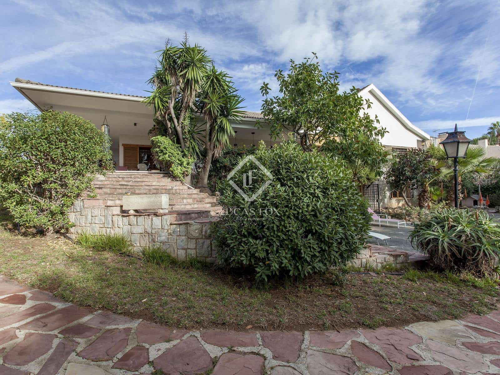 7 sovrum Villa till salu i La Canada med pool garage - 1 125 000 € (Ref: 4993981)