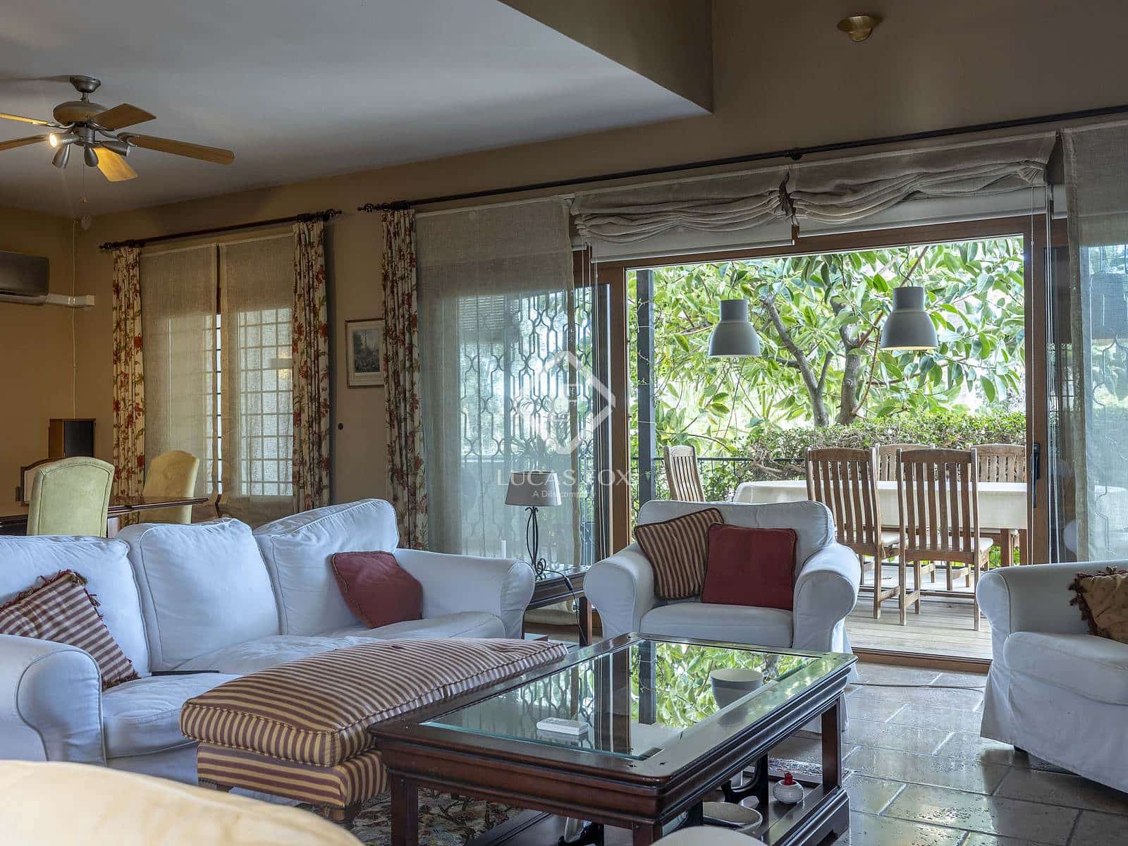 7 sovrum Villa till salu i La Canada med pool garage - 1 125 000 € (Ref: 4993981)