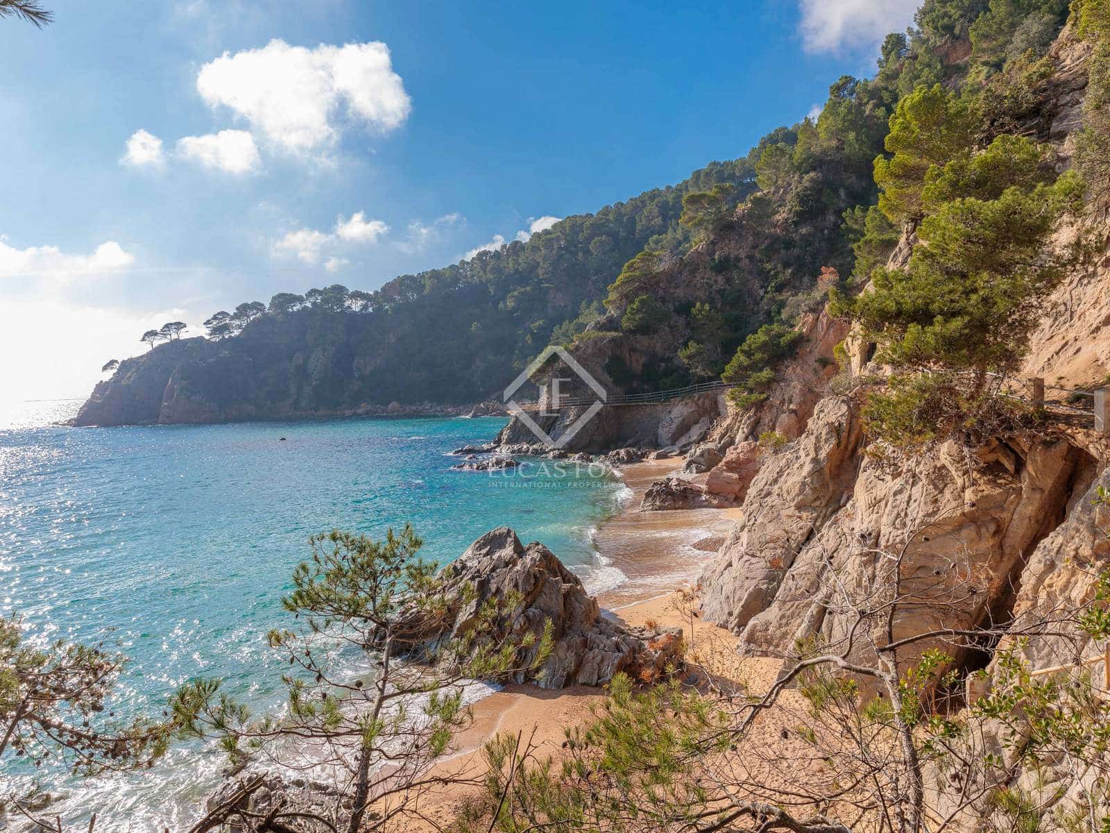 3 soveværelse Villa til salg i Tossa de Mar med swimmingpool garage - € 1.315.000 (Ref: 5032365)