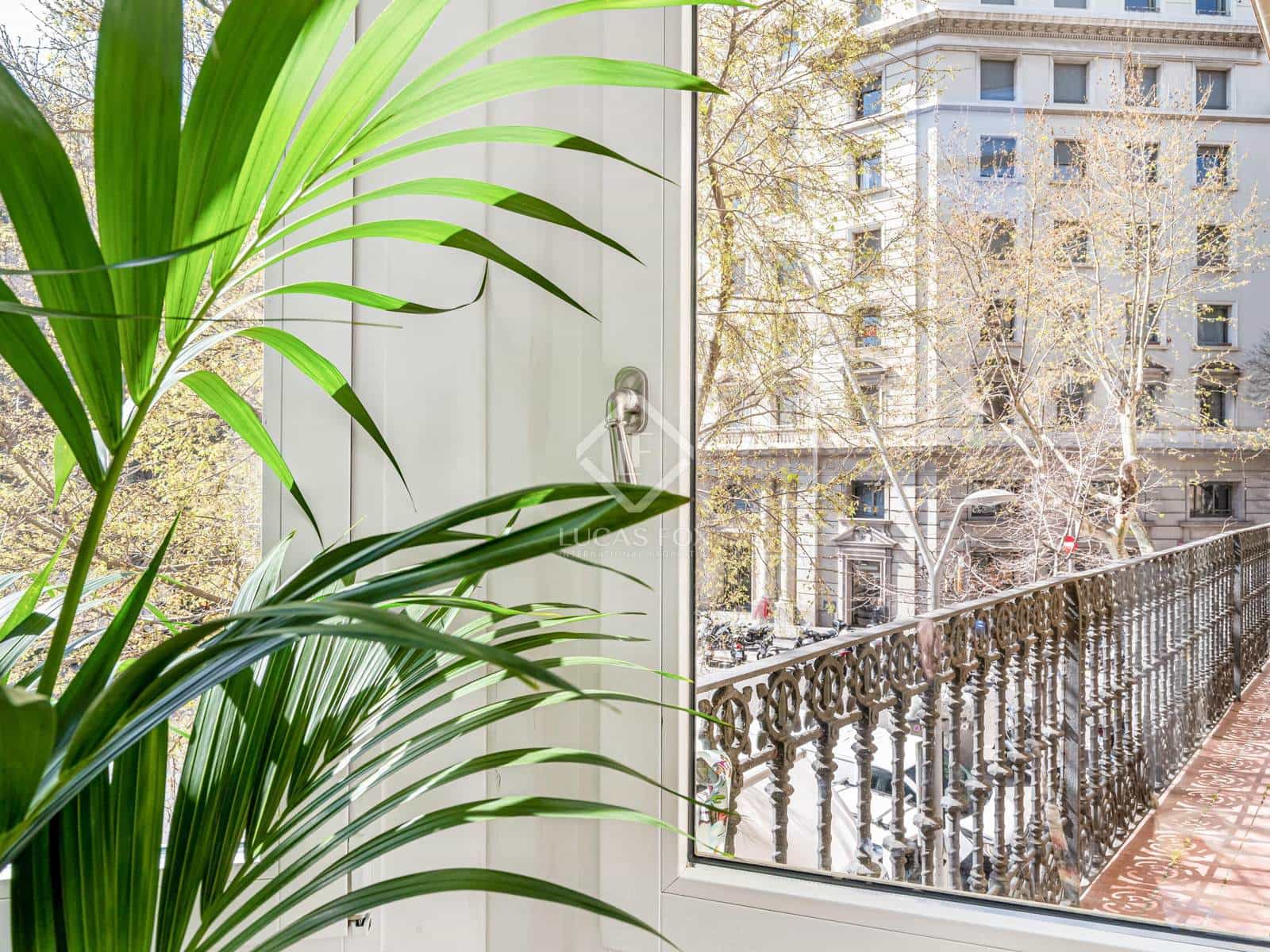5 bedroom Apartment for sale in Barcelona city - € 1,895,000 (Ref: 5167362)
