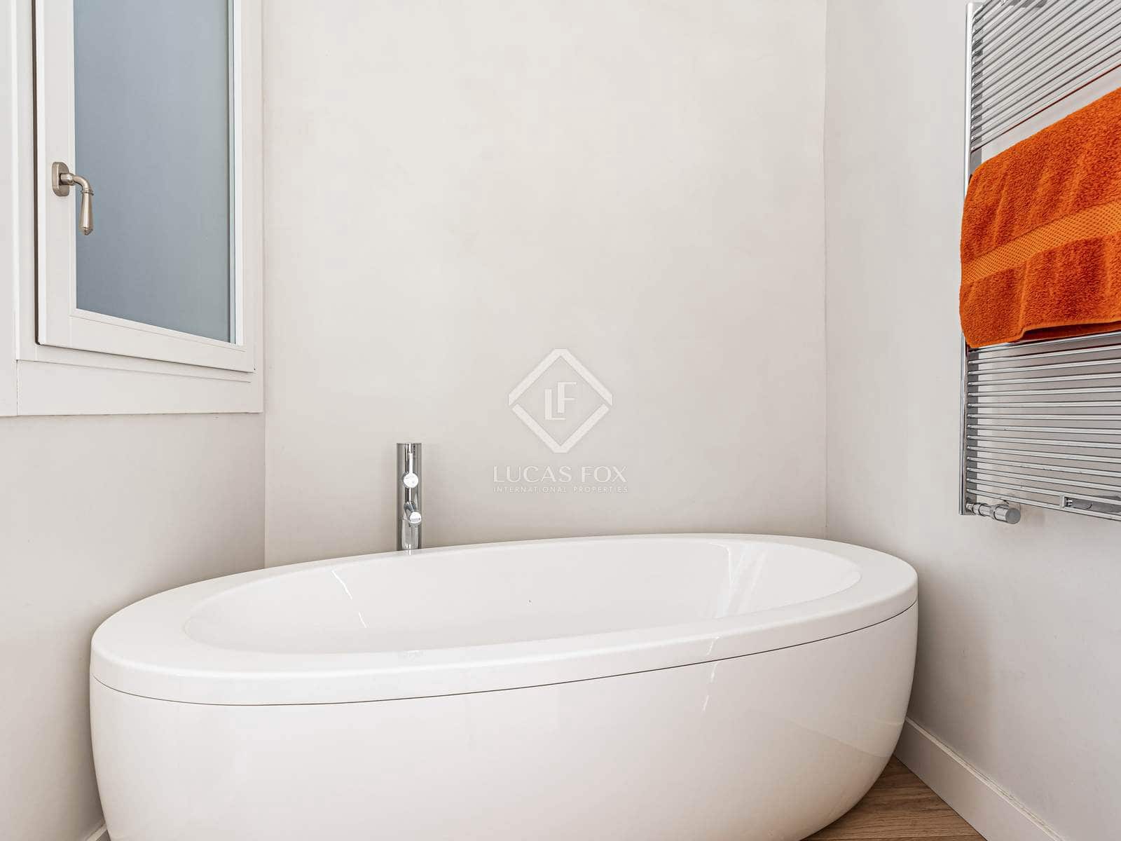 5 bedroom Apartment for sale in Barcelona city - € 1,895,000 (Ref: 5167362)