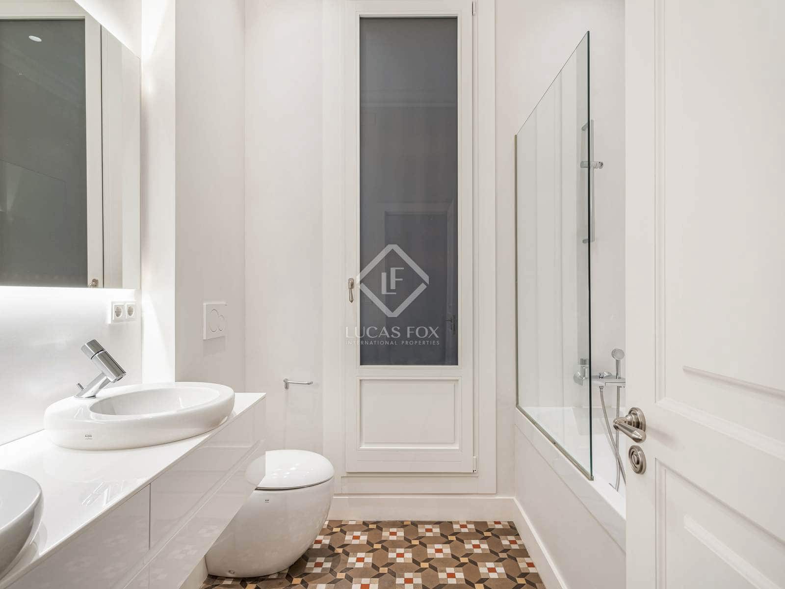 5 bedroom Apartment for sale in Barcelona city - € 1,895,000 (Ref: 5167362)