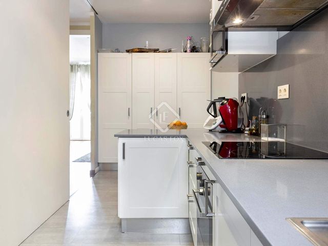 4 soverom Leilighet til salgs i Barcelona by - € 890 000 (Ref: 5346053)