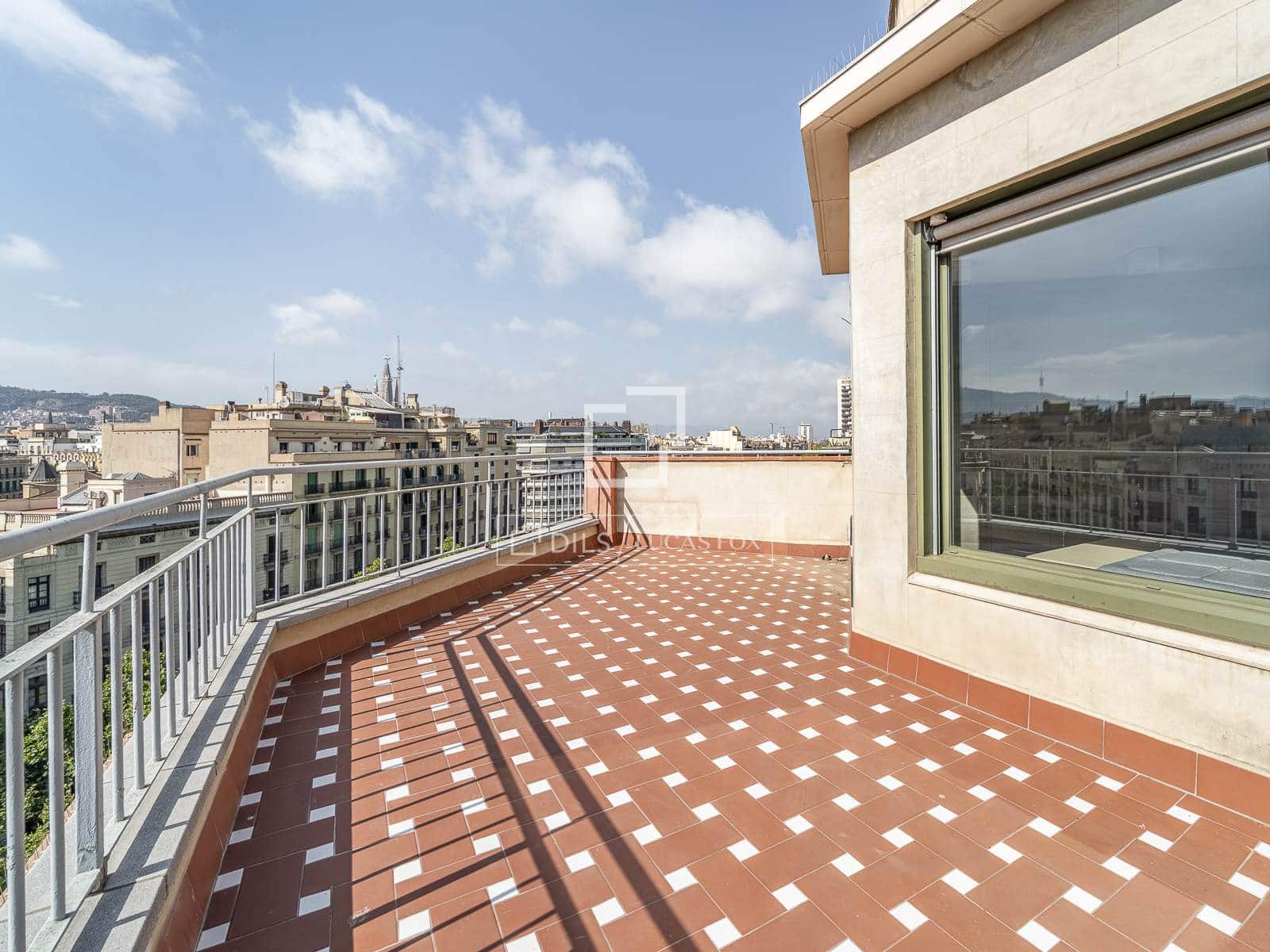 2 slaapkamer Penthouse te koop in Barcelona stad - € 899.000 (Ref: 5375547)