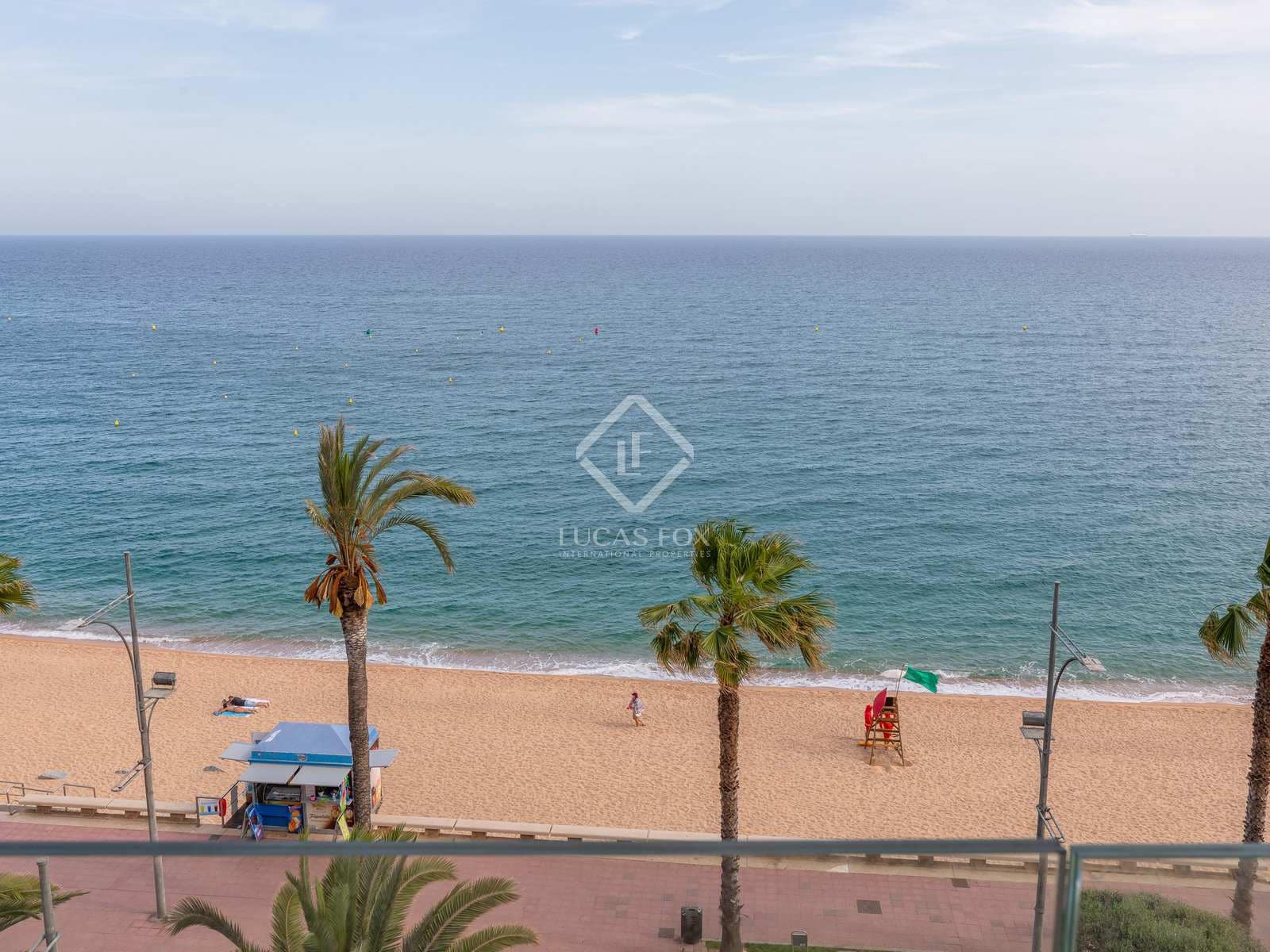 3 bedroom Apartment for sale in Lloret de Mar with pool garage - € 850,000 (Ref: 5382597)