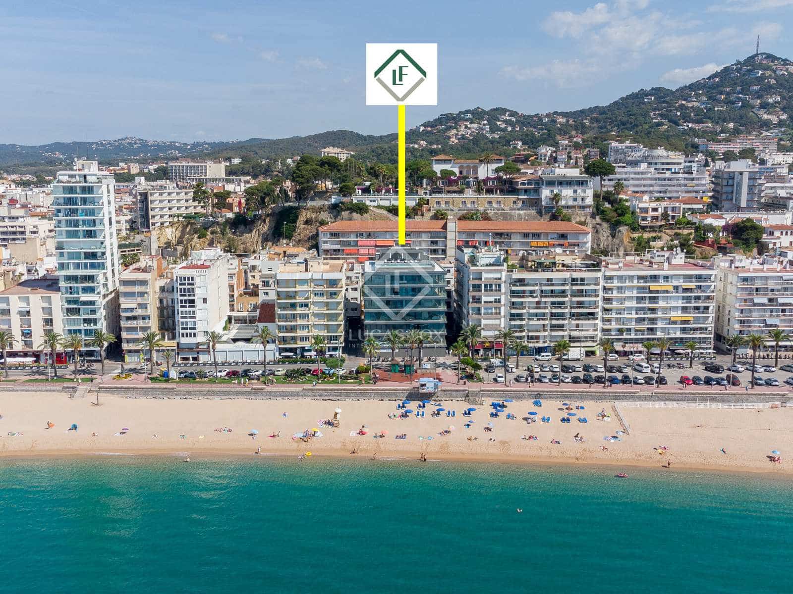 3 bedroom Apartment for sale in Lloret de Mar with pool garage - € 850,000 (Ref: 5382597)