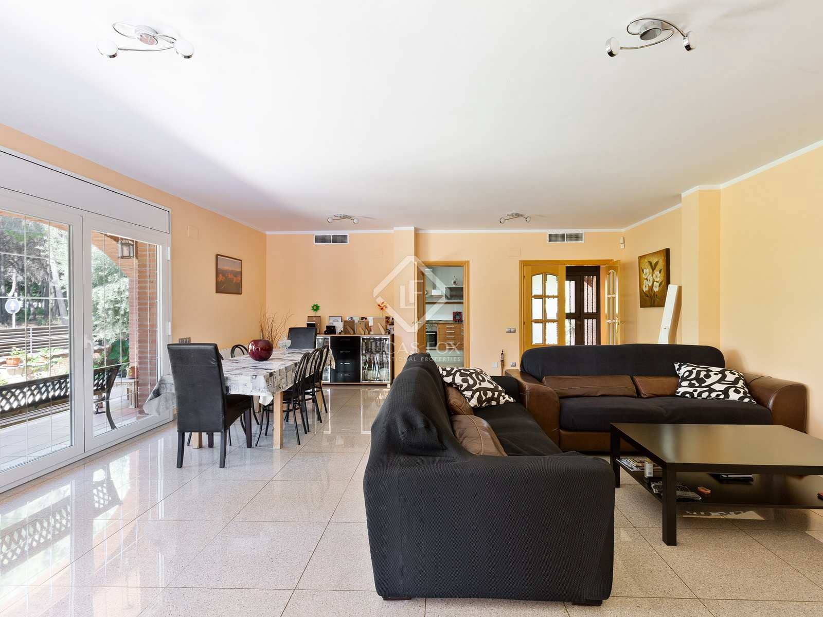 8 slaapkamer Villa te koop in Castelldefels met zwembad garage - € 1.900.000 (Ref: 5501379)