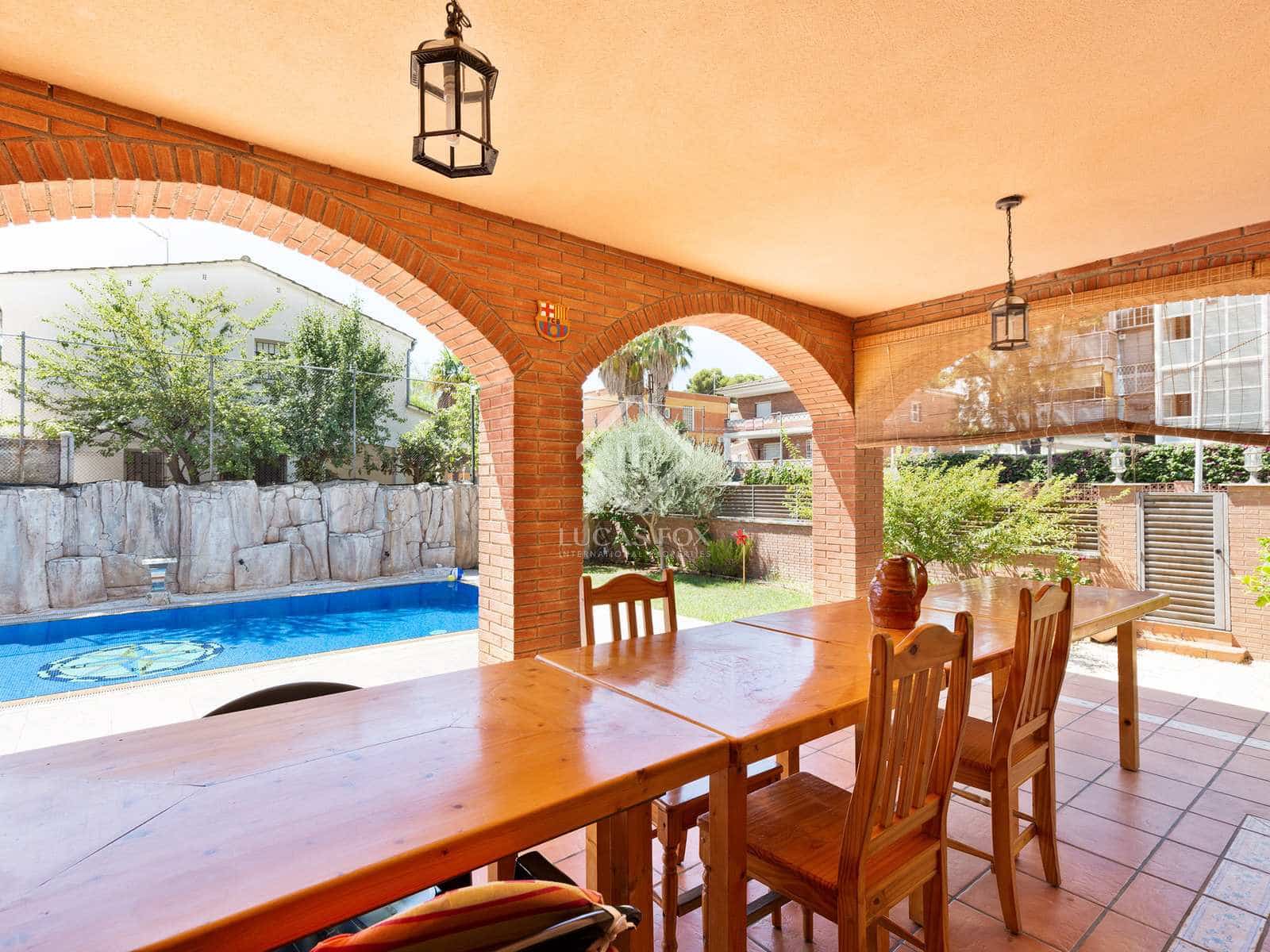 8 slaapkamer Villa te koop in Castelldefels met zwembad garage - € 1.900.000 (Ref: 5501379)