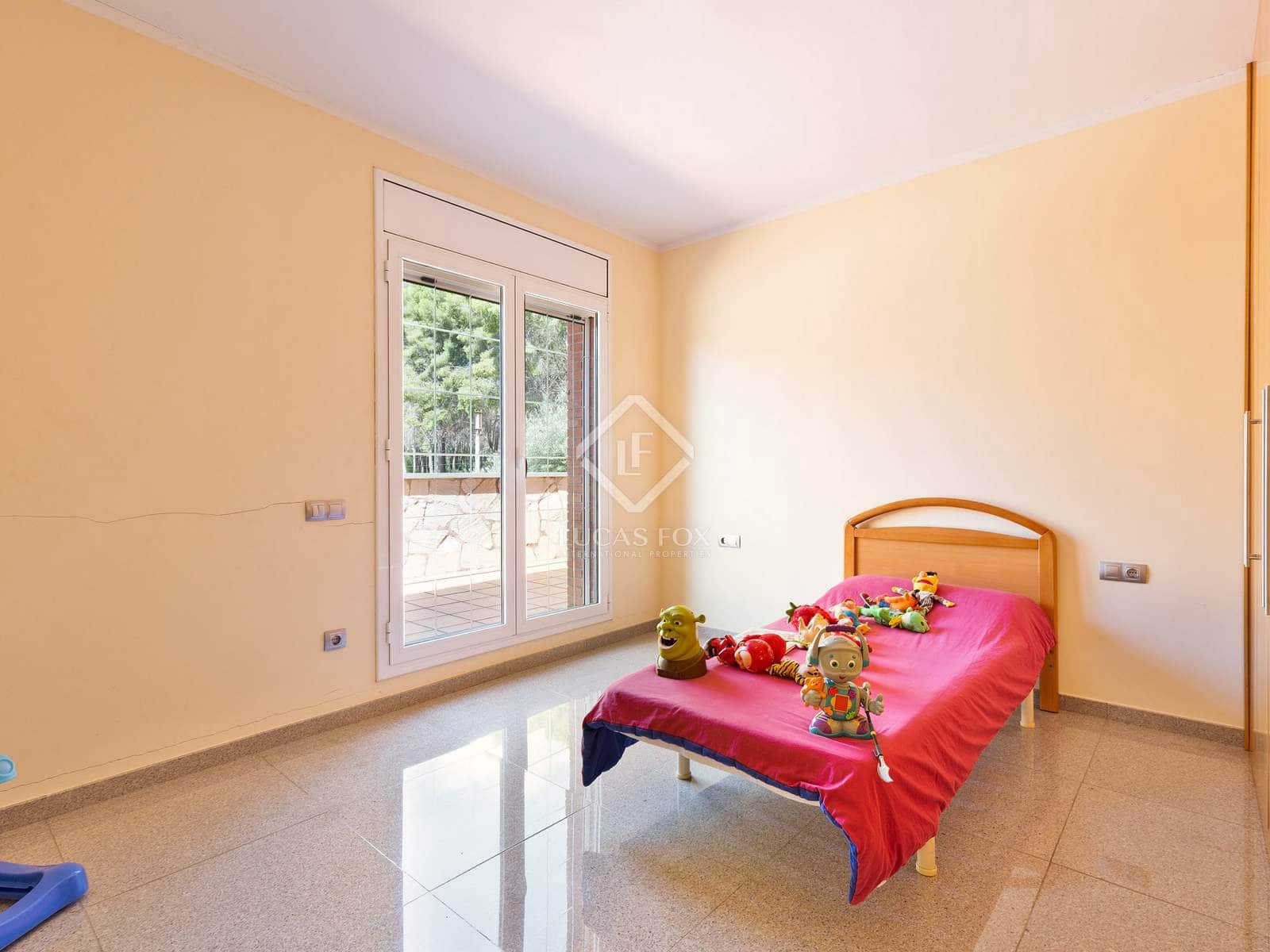 8 slaapkamer Villa te koop in Castelldefels met zwembad garage - € 1.900.000 (Ref: 5501379)