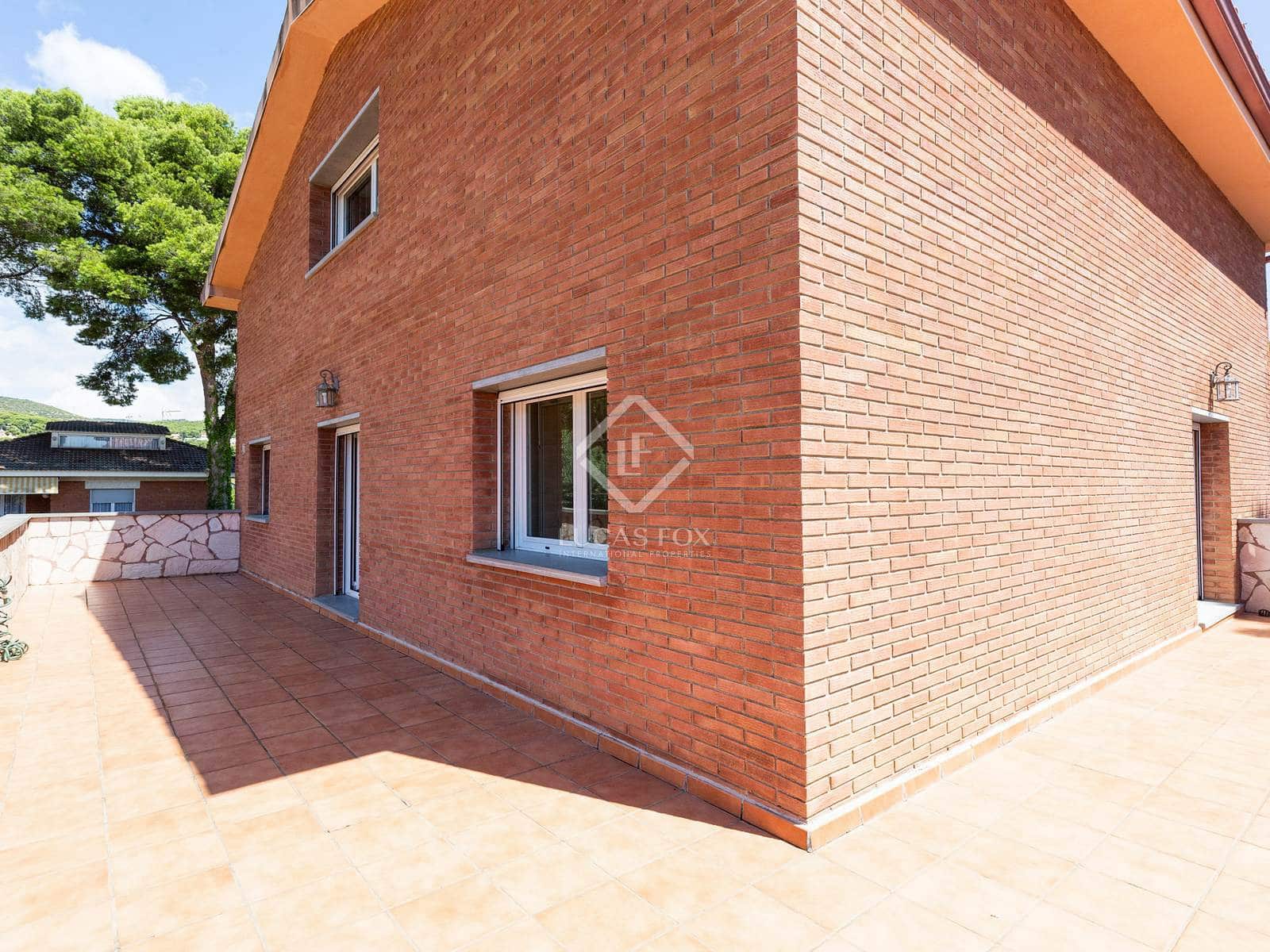 8 slaapkamer Villa te koop in Castelldefels met zwembad garage - € 1.900.000 (Ref: 5501379)