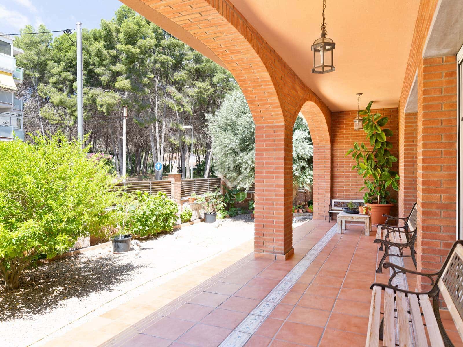 8 slaapkamer Villa te koop in Castelldefels met zwembad garage - € 1.900.000 (Ref: 5501379)