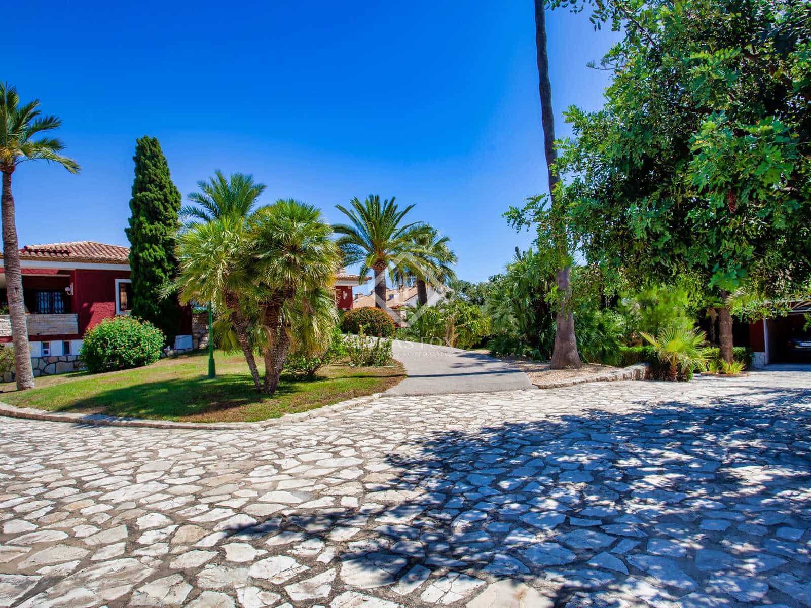 5 sypialnia Willa na sprzedaż w San Juan de Alicante / Sant Joan d'Alacant z basenem garażem - 1 200 000 € (Ref: 5566766)