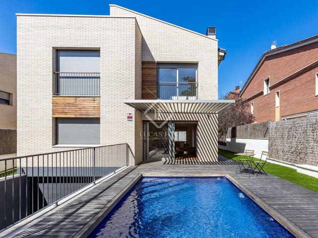 5 soveværelse Villa til salg i Vilassar de Dalt med swimmingpool garage - € 1.050.000 (Ref: 5606545)