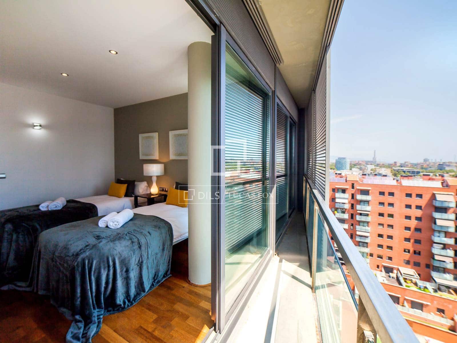 4 makuuhuone Kattohuoneisto myytävänä paikassa Barcelona kaupunki - 1 190 000 € (Ref: 5684138)