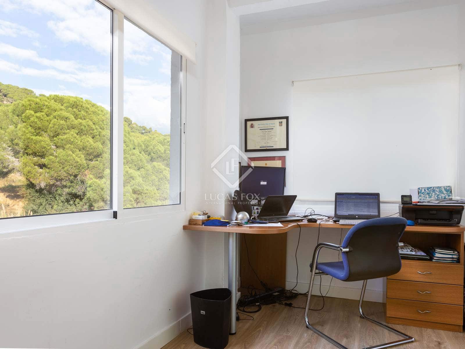 6 soverom Villa til salgs i Cabrils med garasje - € 890 000 (Ref: 5702607)