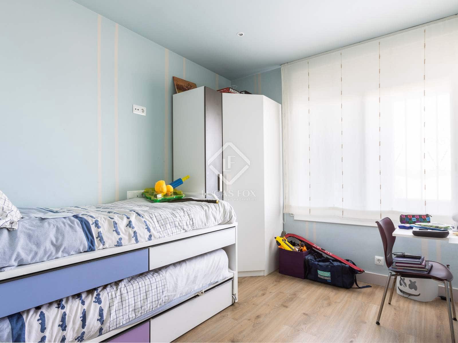 6 soverom Villa til salgs i Cabrils med garasje - € 890 000 (Ref: 5702607)