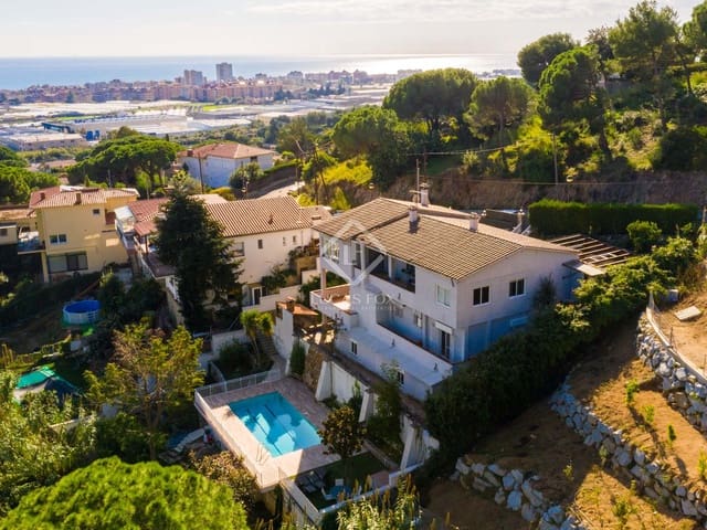 6 sovrum Villa till salu i Cabrils med garage - 890 000 € (Ref: 5702607)