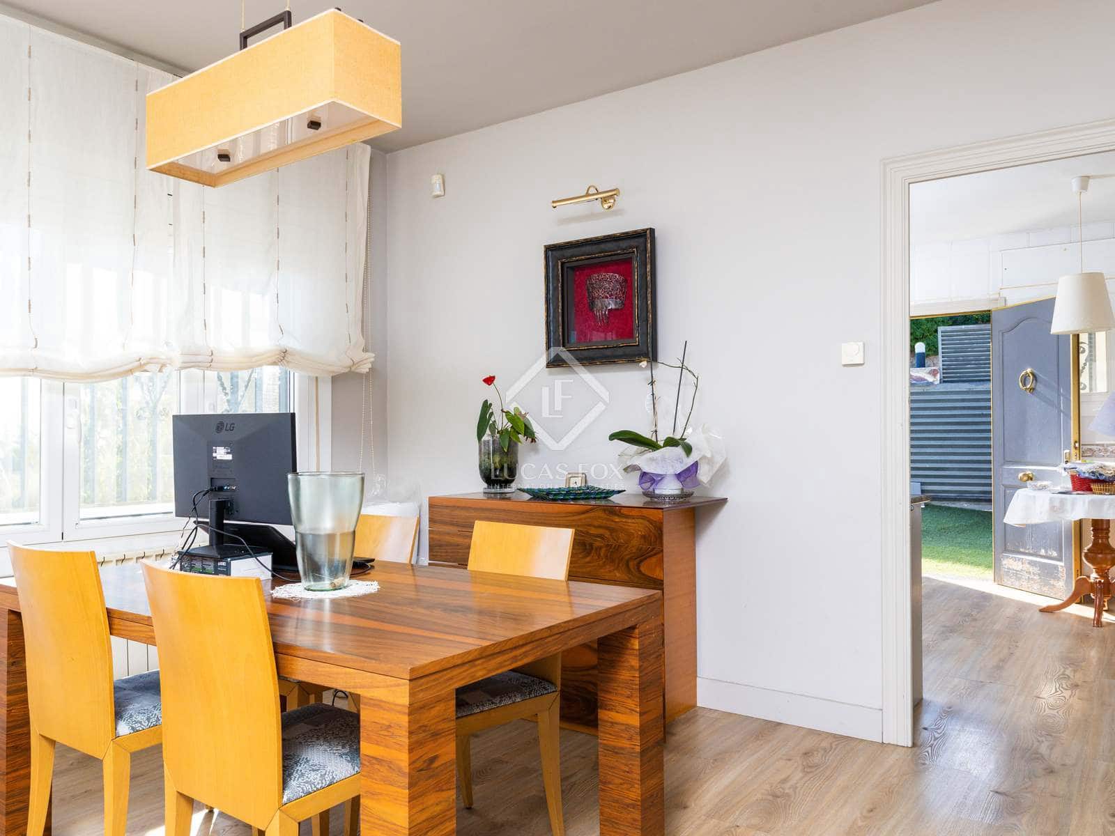 6 soverom Villa til salgs i Cabrils med garasje - € 890 000 (Ref: 5702607)