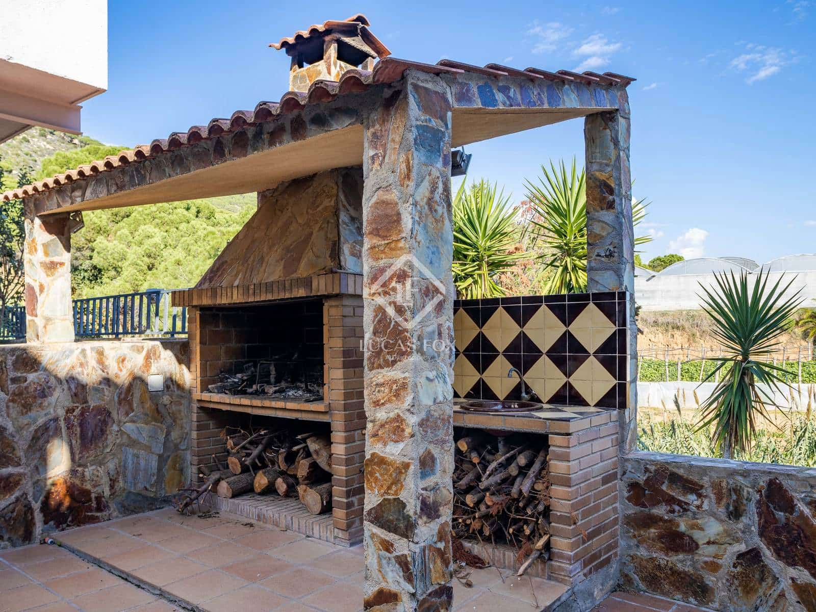 6 soverom Villa til salgs i Cabrils med garasje - € 890 000 (Ref: 5702607)