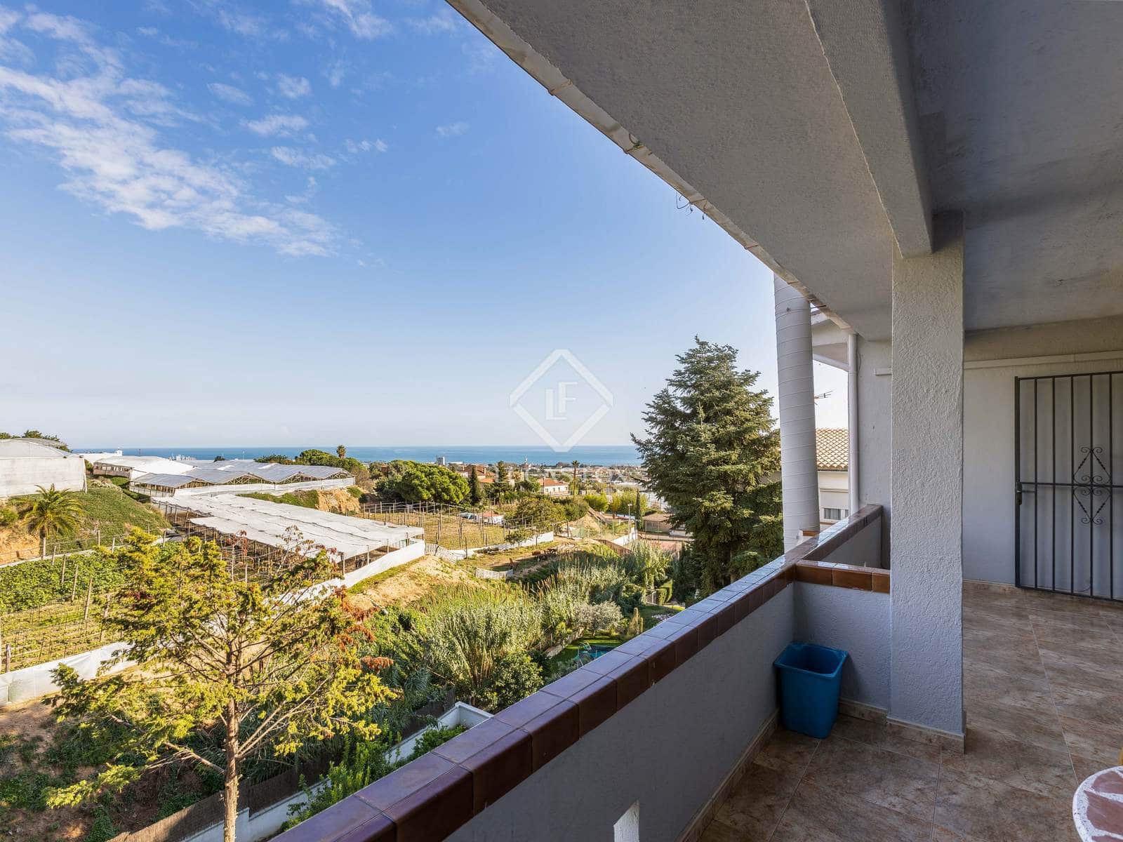 6 soverom Villa til salgs i Cabrils med garasje - € 890 000 (Ref: 5702607)