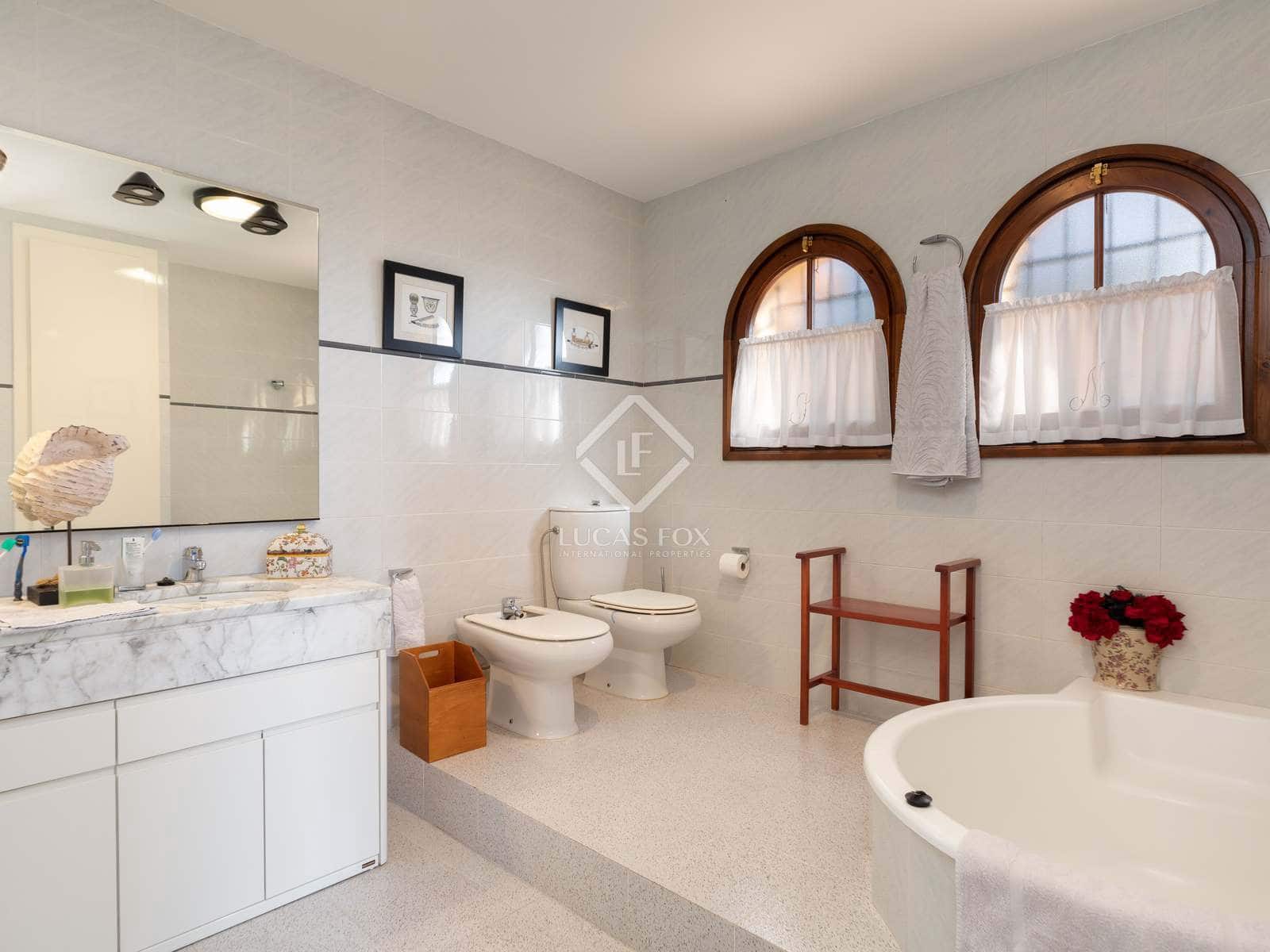 5 soveværelse Villa til salg i Tamariu med swimmingpool garage - € 1.200.000 (Ref: 5931717)